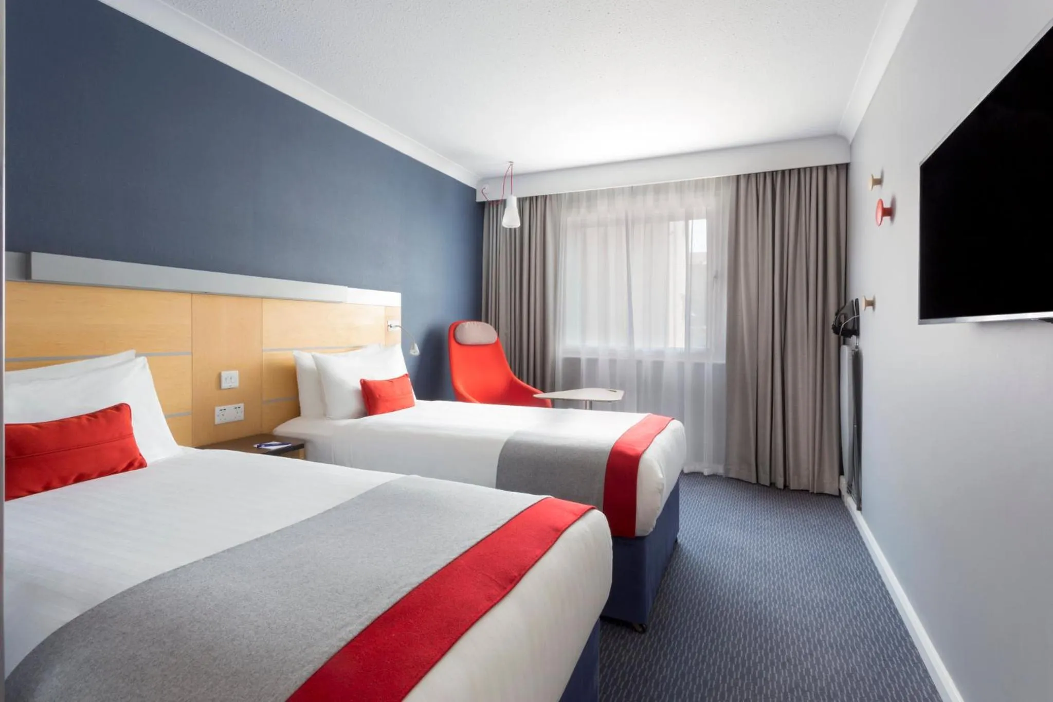 Photo of the whole room in Holiday Inn Express Earls Court, an IHG Hotel