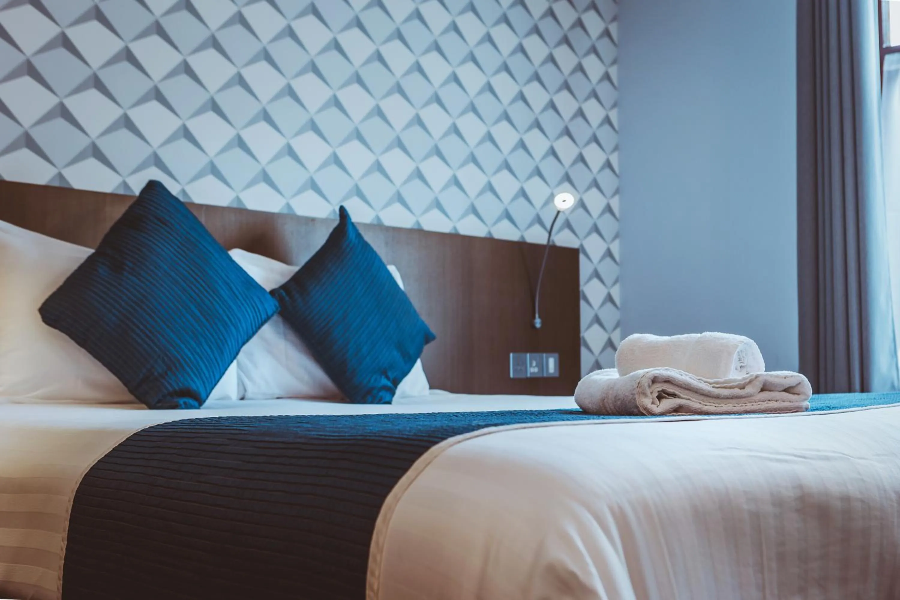 Bed in Draycote Hotel And Whitefields Golf Course