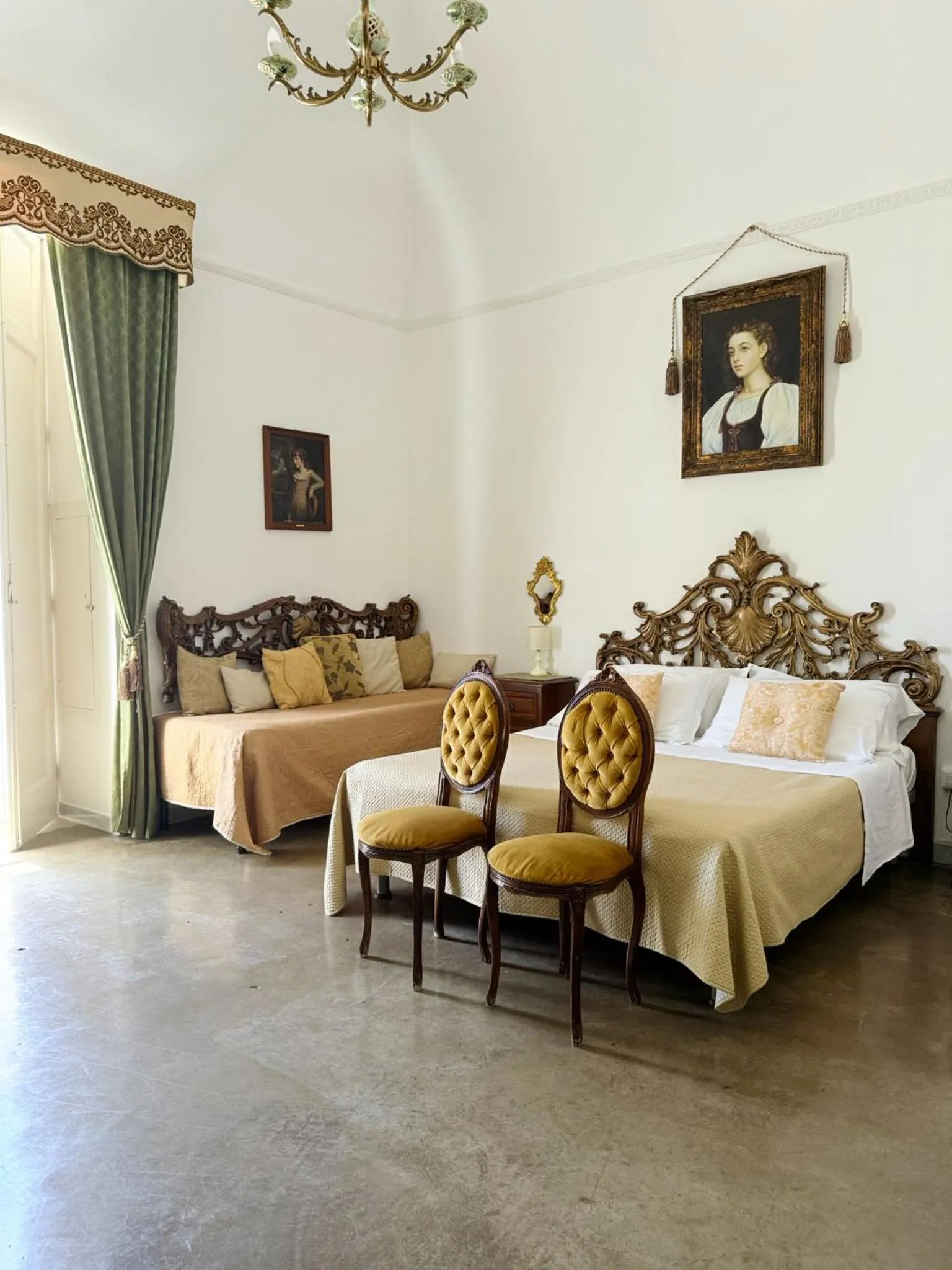 Bed in DONNA LUCREZIA b&b Boutique Hotel Style - Relax & Business stay