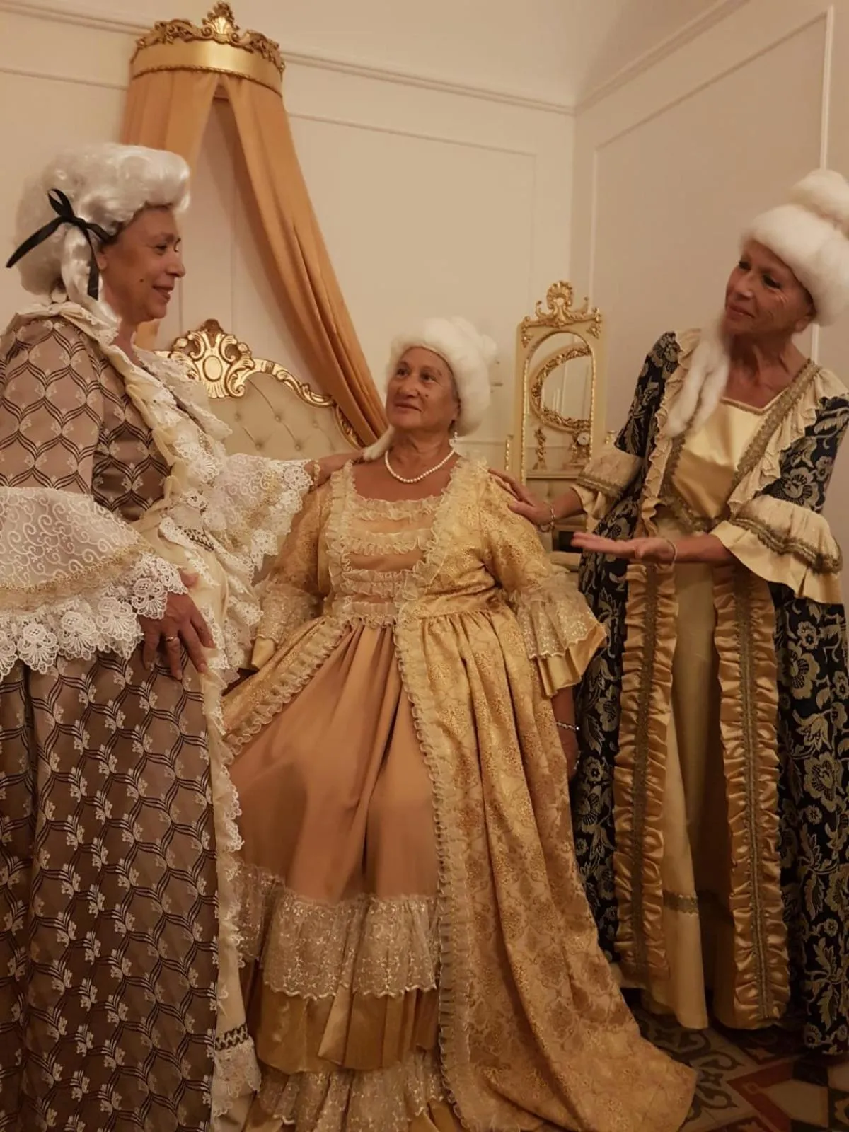 People in DONNA LUCREZIA b&b Boutique Hotel Style - Relax & Business stay