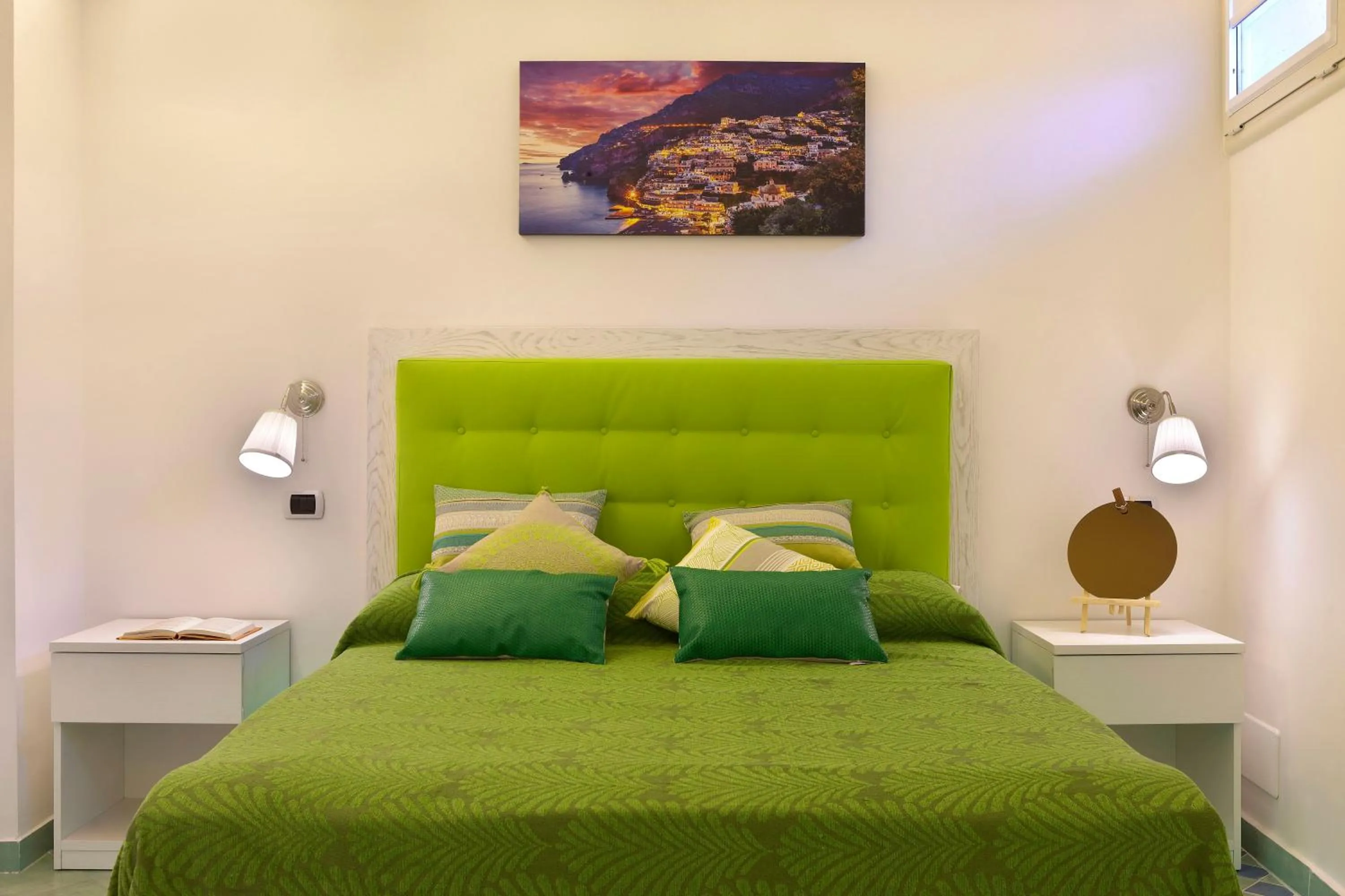 Staff, Bed in B&B Sorrento Central