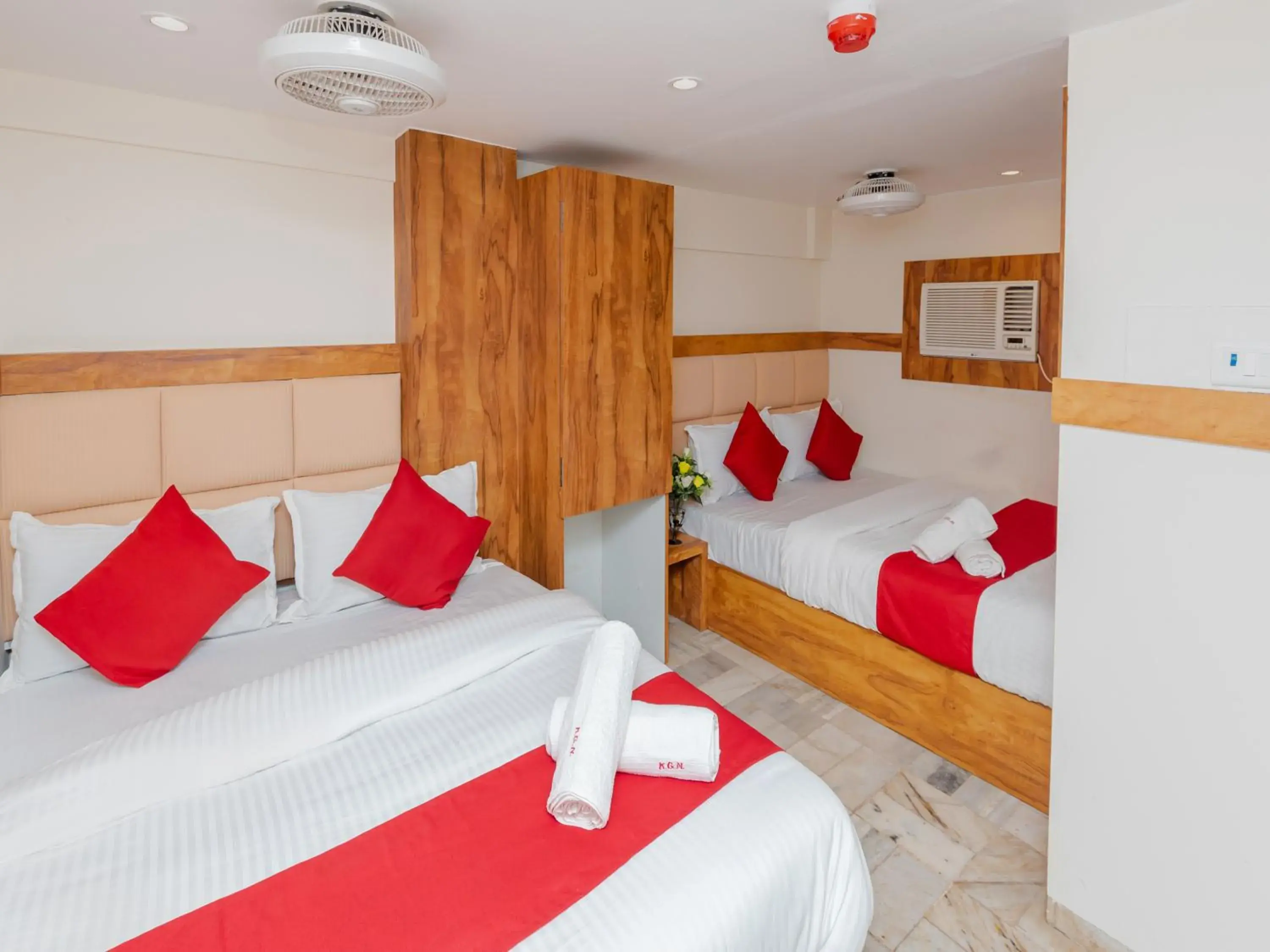 Bed in Hotel KGN Near CST Railway Station Mumbai and Haj House Mumbai Near Crawford Market Mumbai Bed in Hotel KGN Near CST Railway Station Mumbai and Haj House Mumbai Near Crawford Market Mumbai