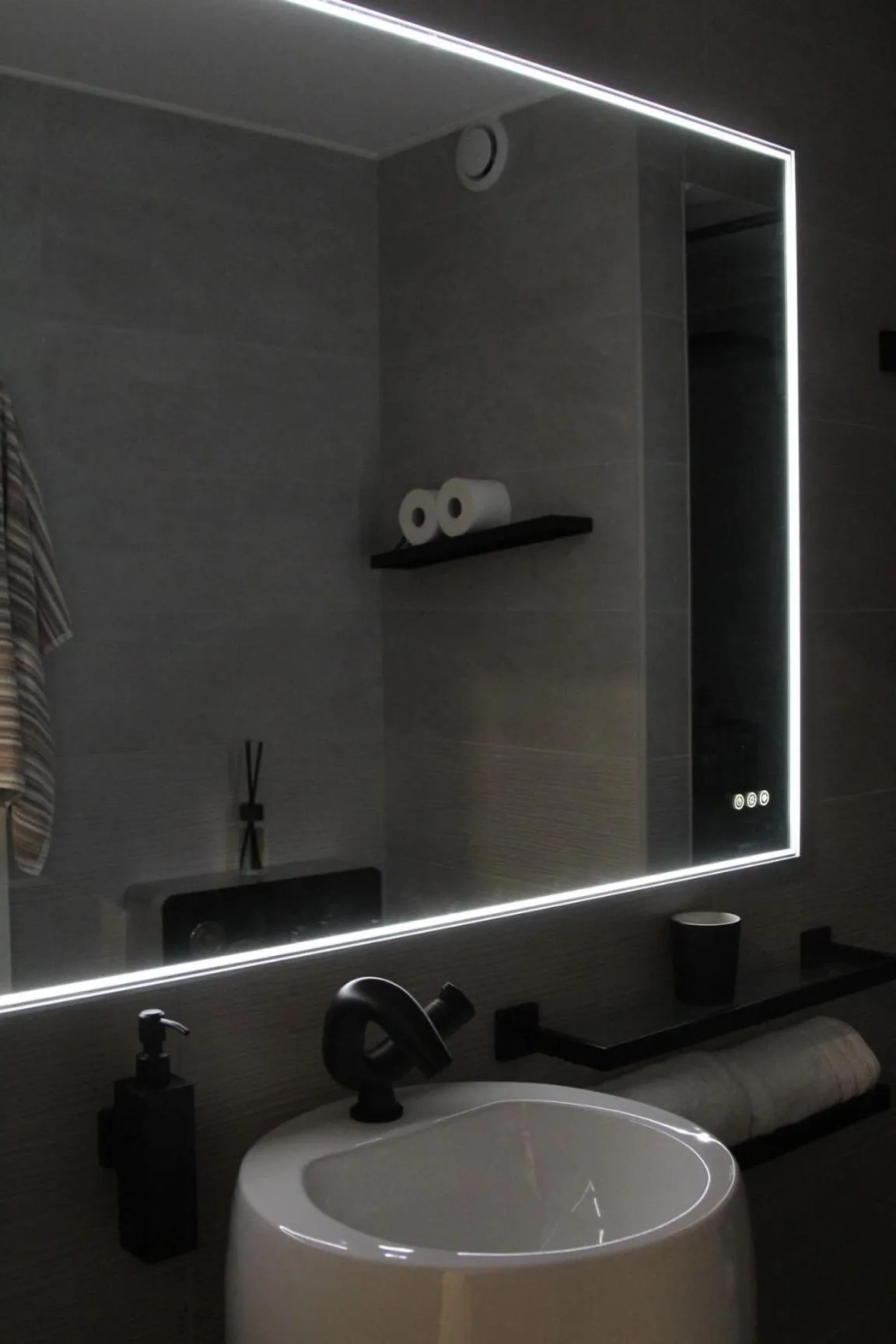 Bathroom in Residence Beau Rivage Brehec