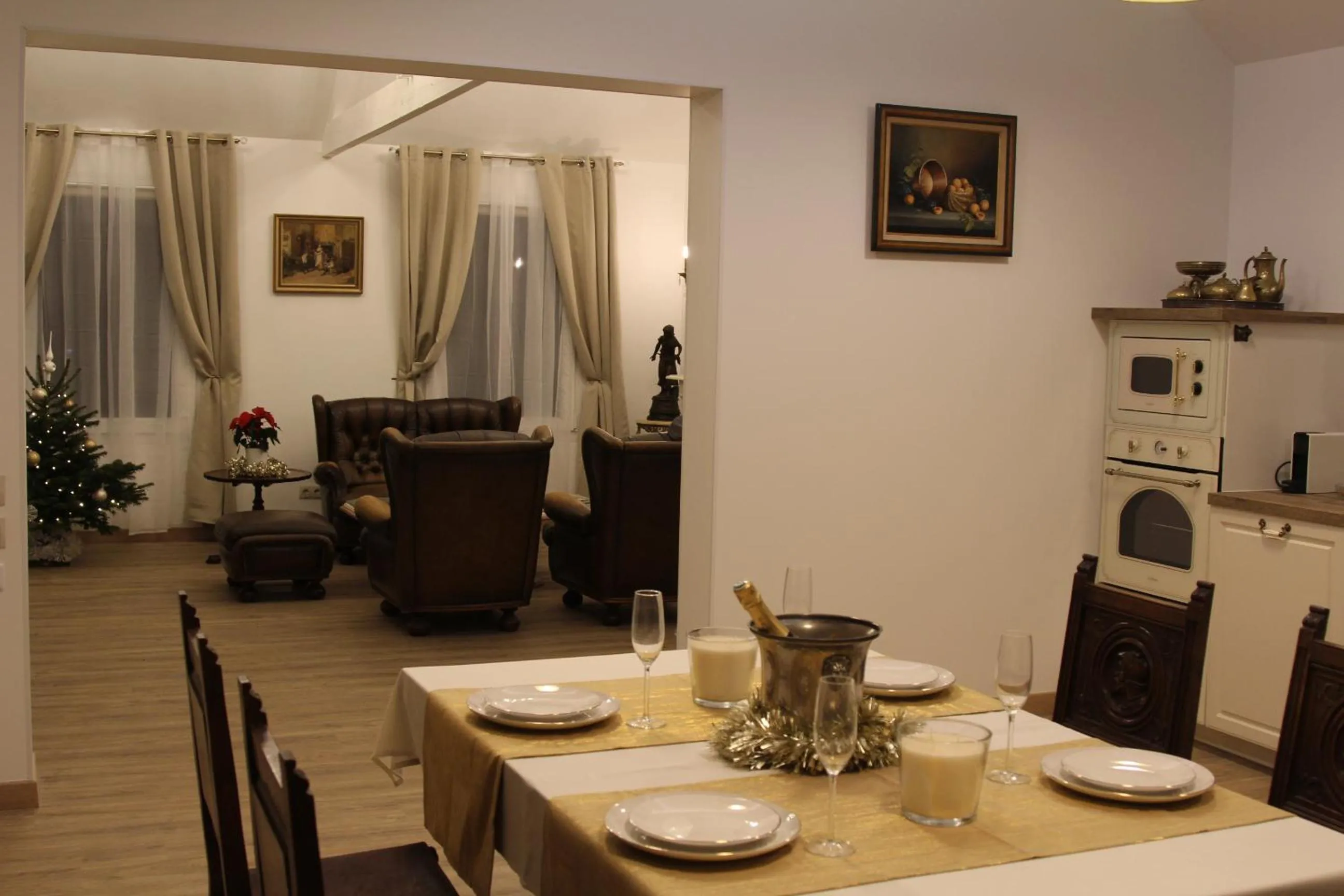 Photo of the whole room in Residence Beau Rivage Brehec