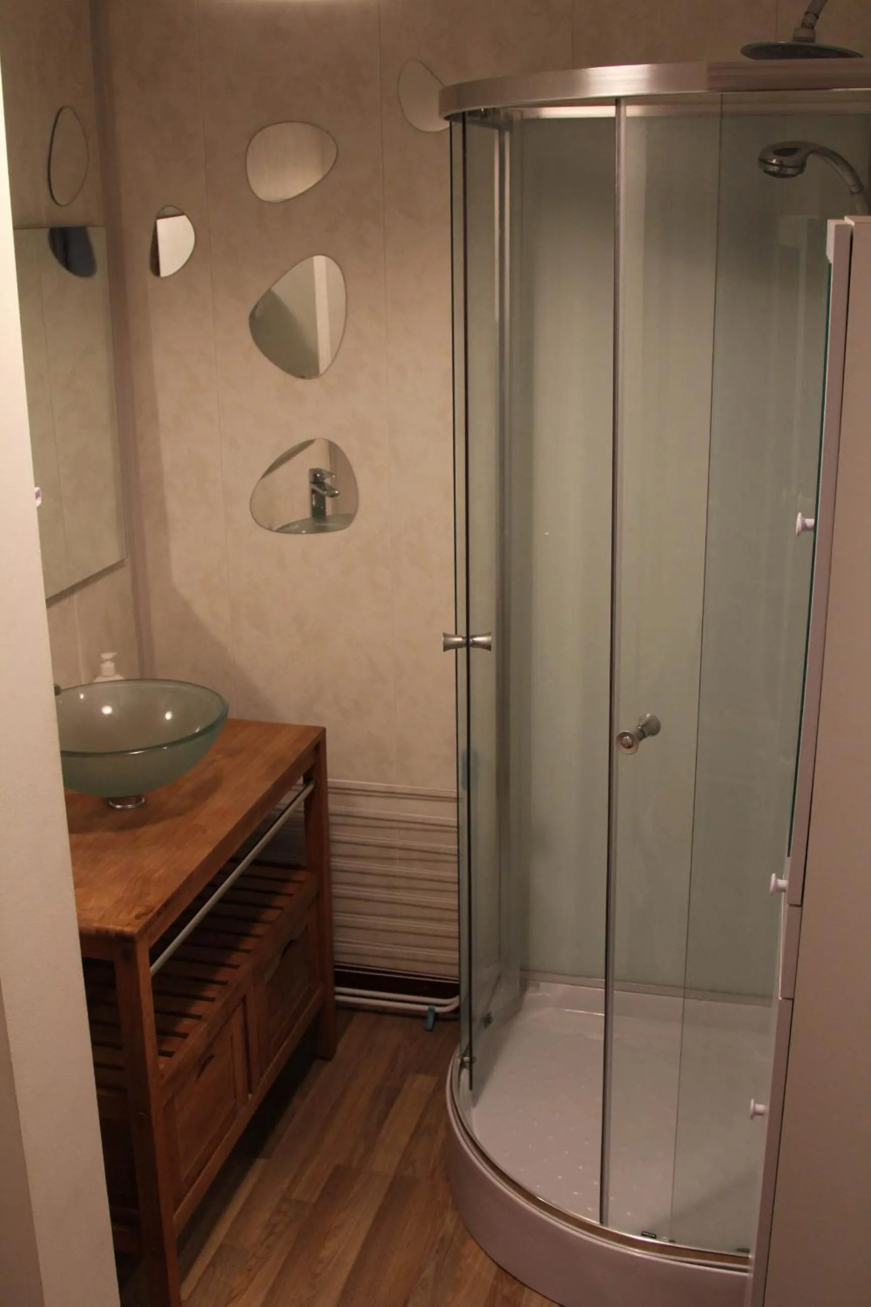 Shower in Residence Beau Rivage Brehec