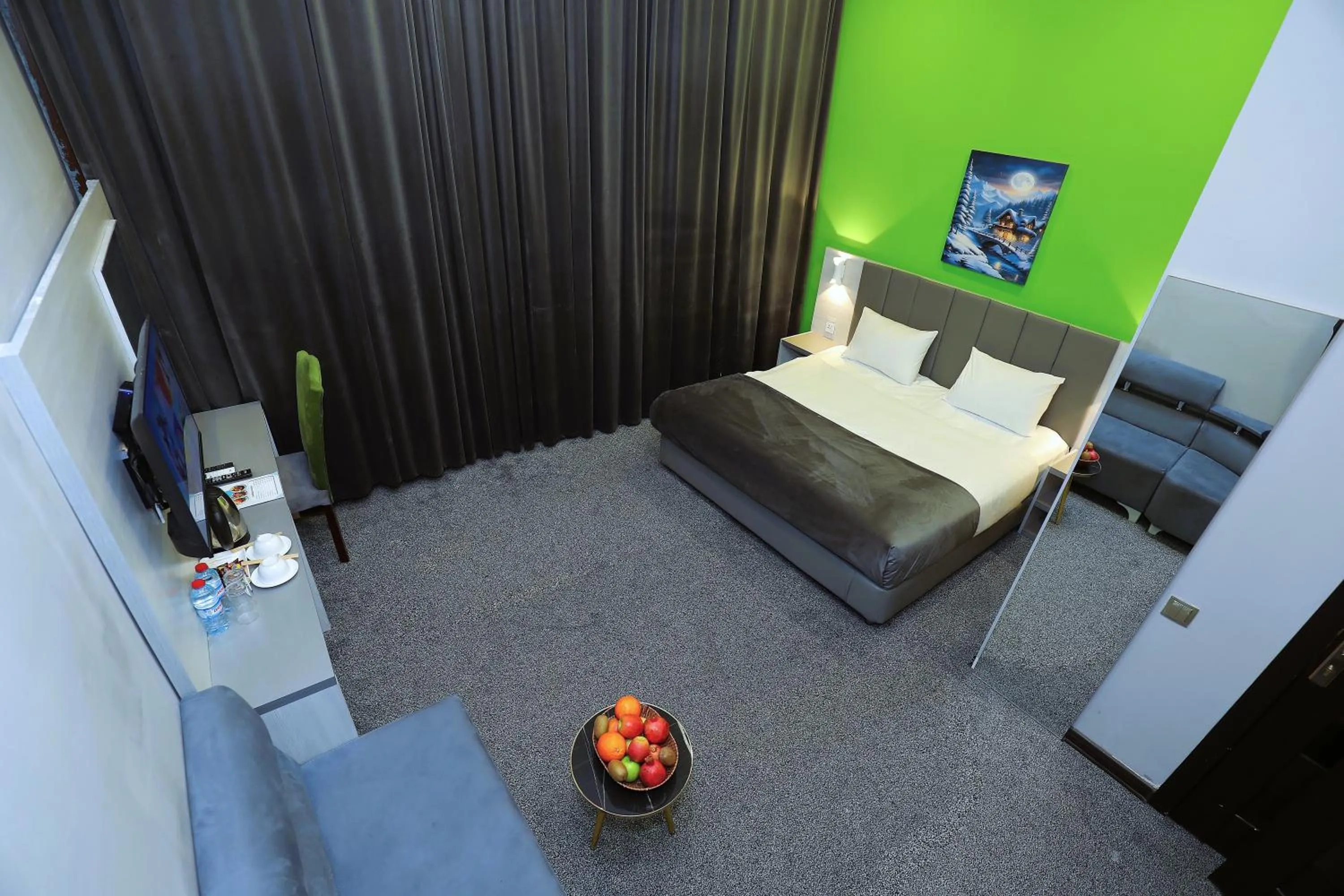 Bedroom, Bed in Istanbul Gold Hotel Baku