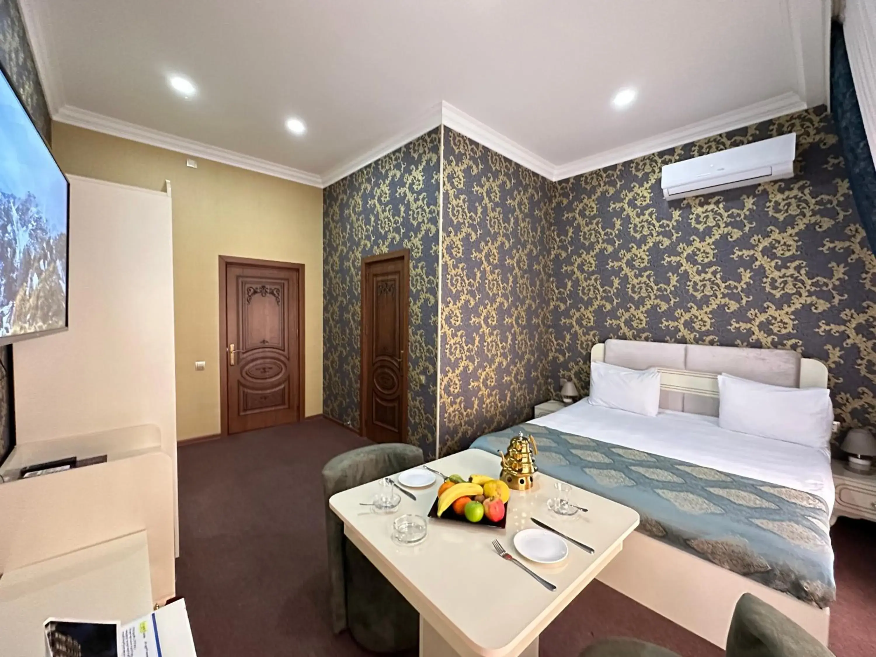 Bedroom, Bed in Istanbul Gold Hotel Bedroom, Bed in Istanbul Gold Hotel