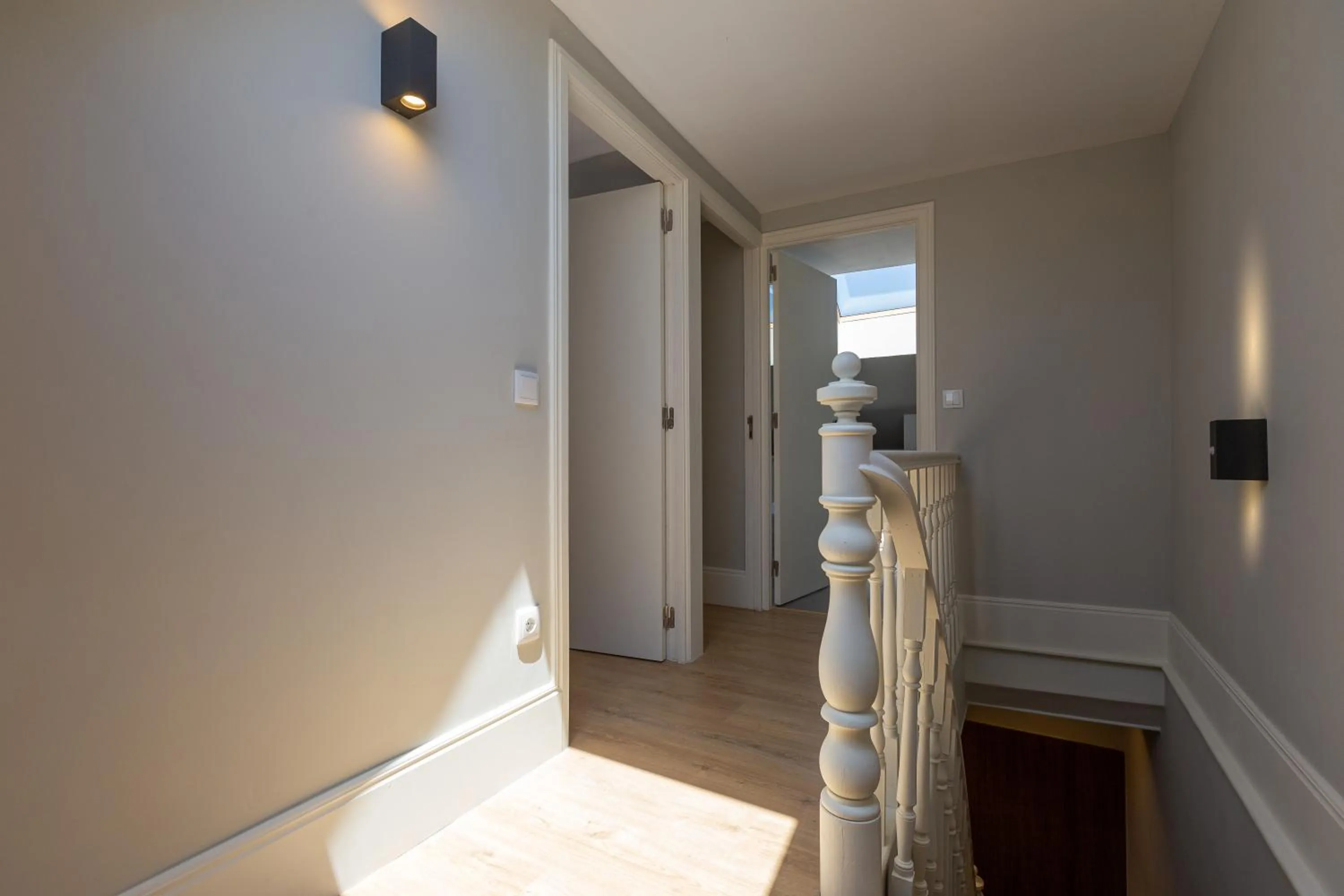 Photo of the whole room in ORM - Bolhao Apartments