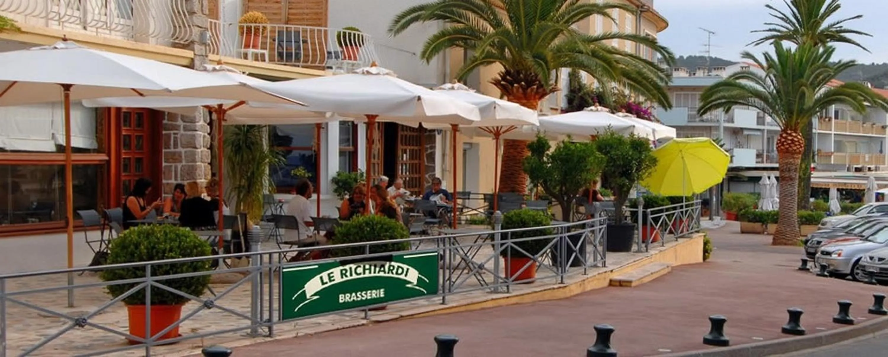 Patio in Hôtel Le Richiardi