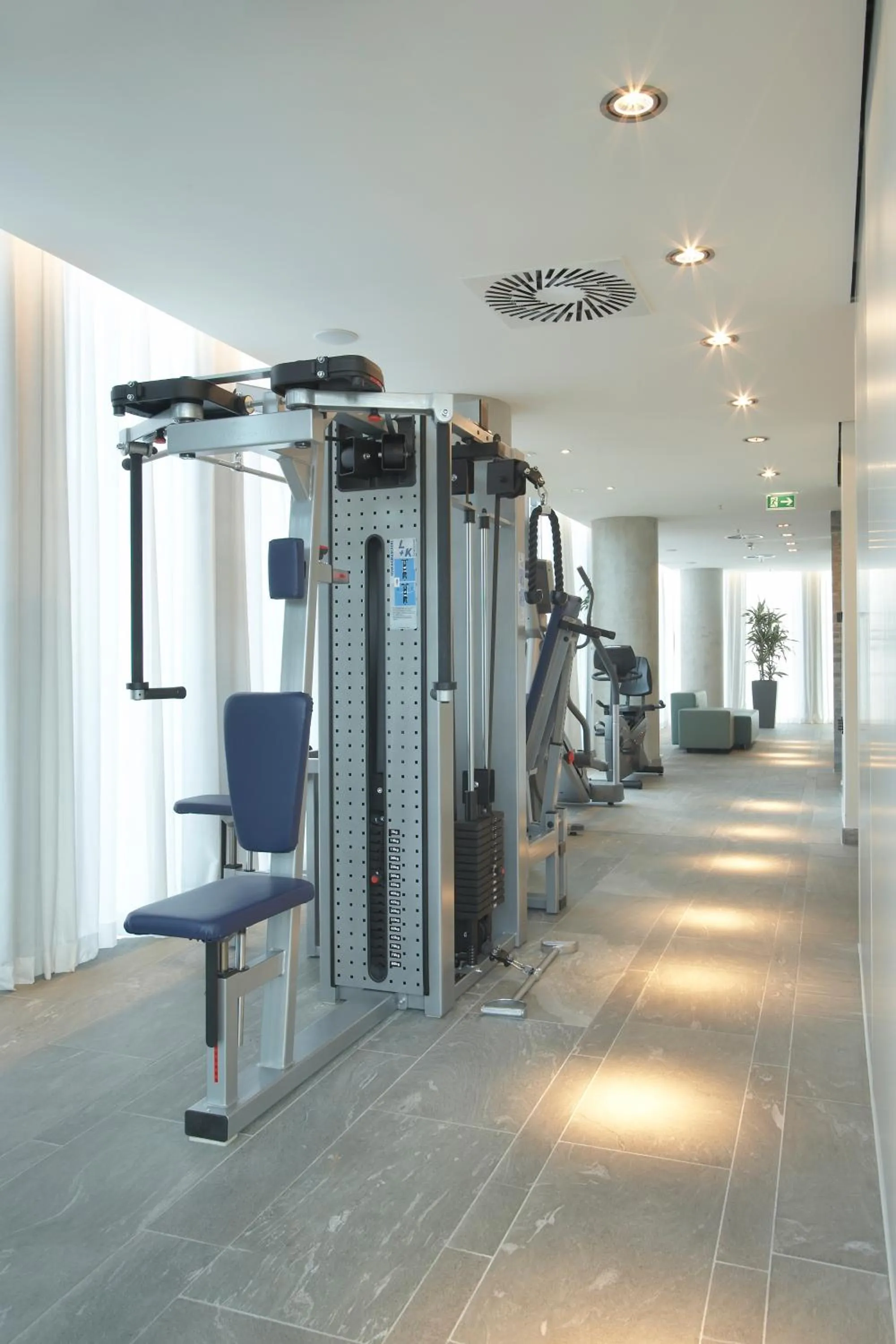 Fitness centre/facilities in Empire Riverside Hotel