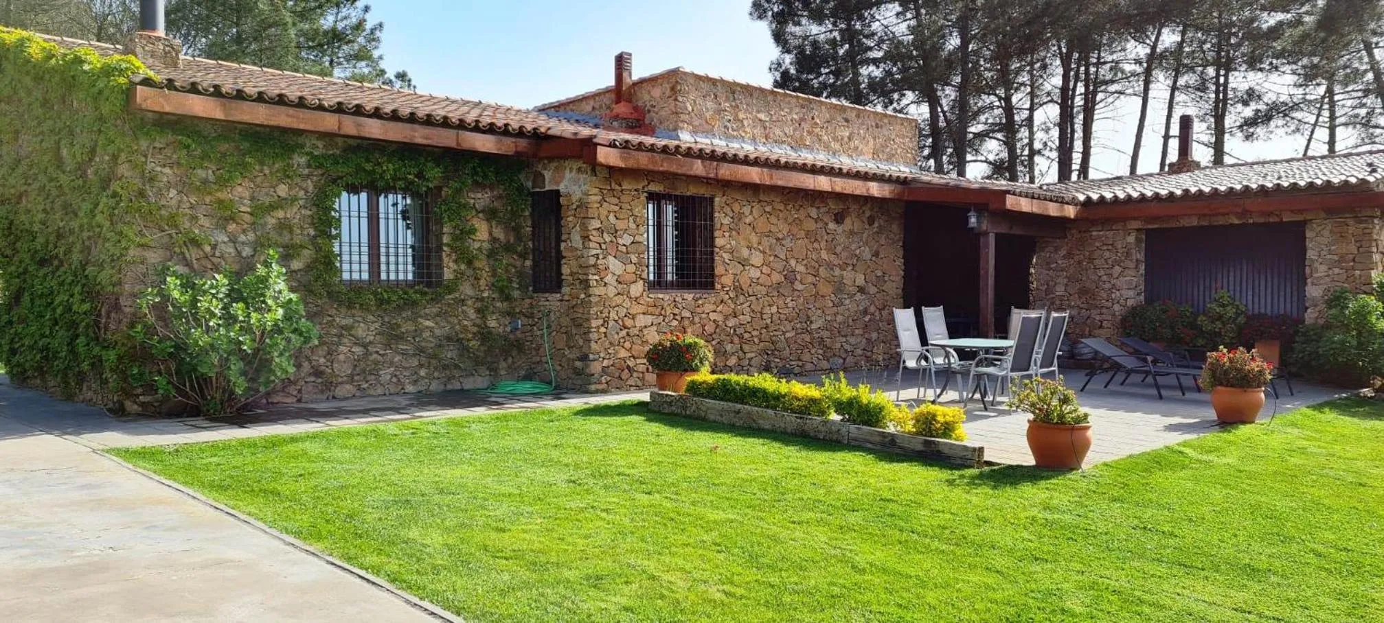 Four-Bedroom House in Casa Rural Sierra de Aguafría. Finca El Robledillo