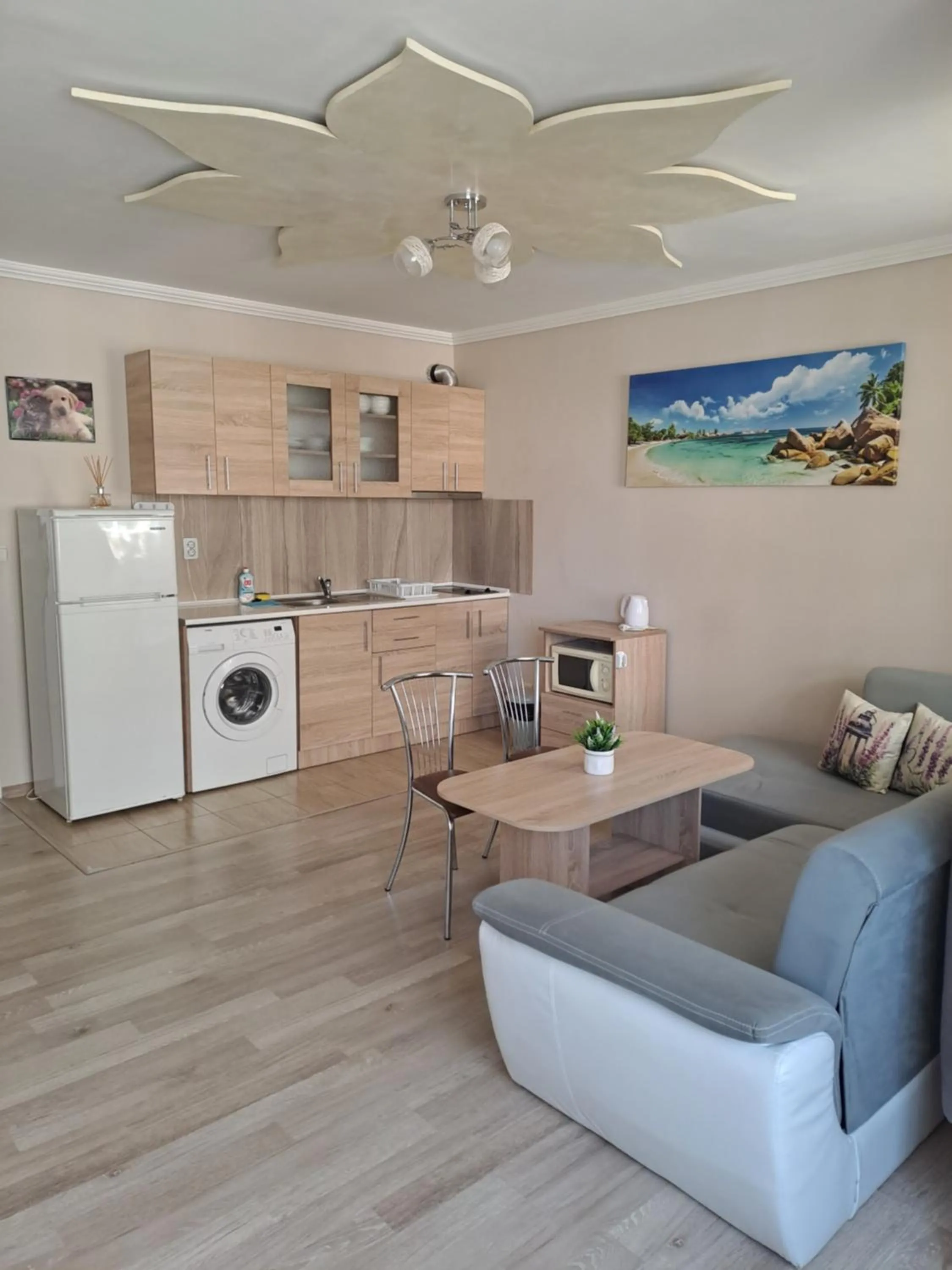 Apartment See Breeze