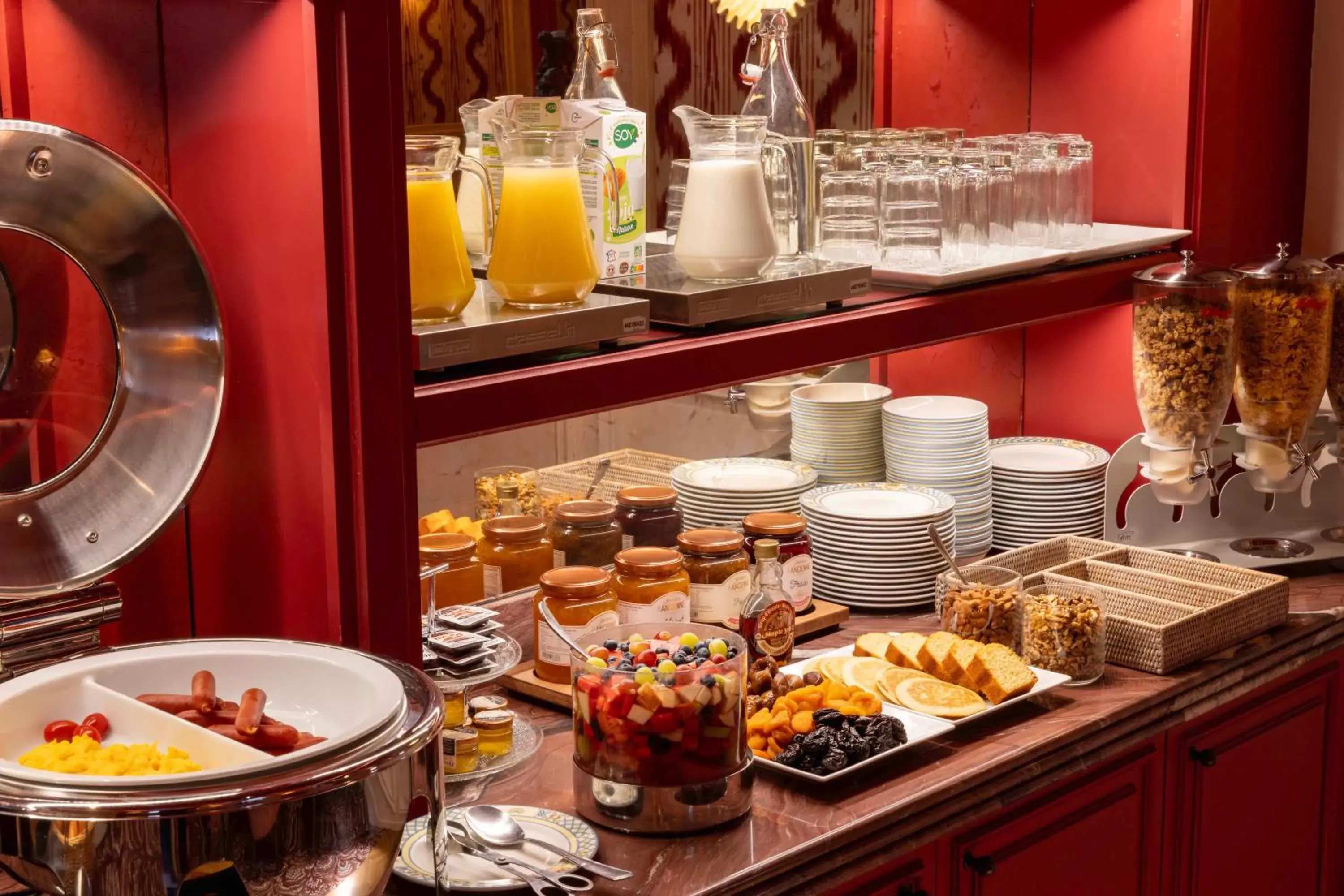 Swimming pool in Au Manoir Saint Germain Swimming pool in Au Manoir Saint Germain