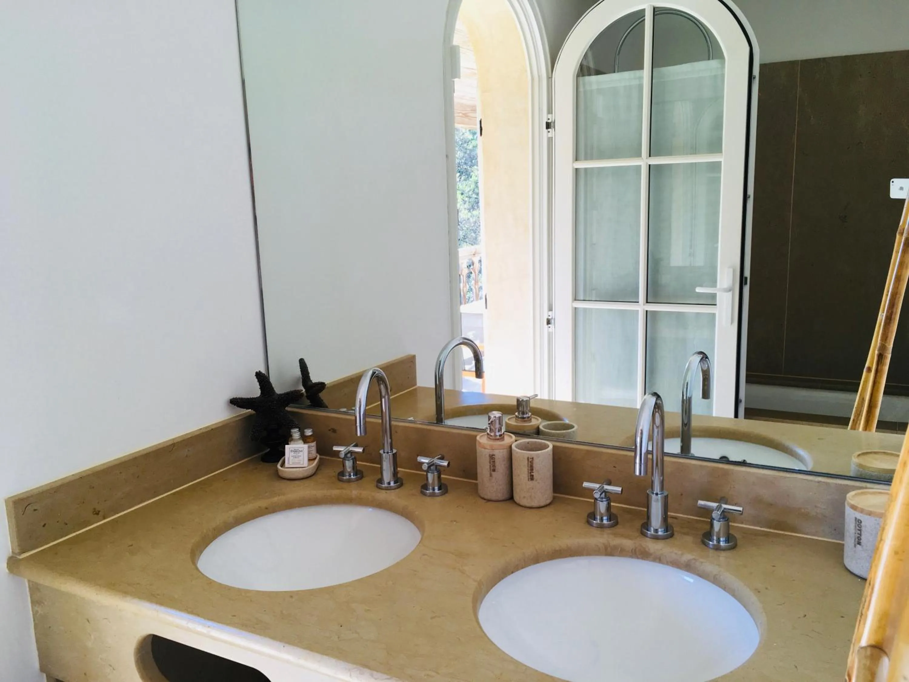 Bathroom in Le Clos des Sept Palmiers