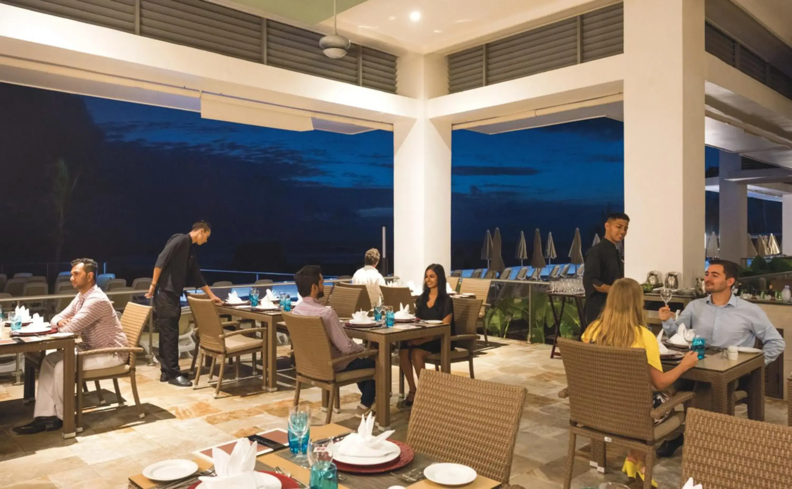 Restaurant/places to eat in Riu Sri Lanka All Inclusive Restaurant/places to eat in Riu Sri Lanka All Inclusive