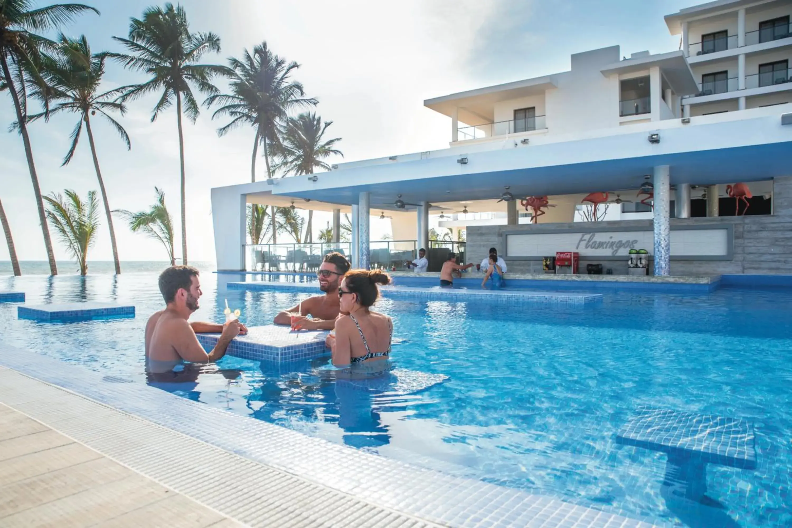 Swimming pool in Riu Sri Lanka All Inclusive Swimming pool in Riu Sri Lanka All Inclusive