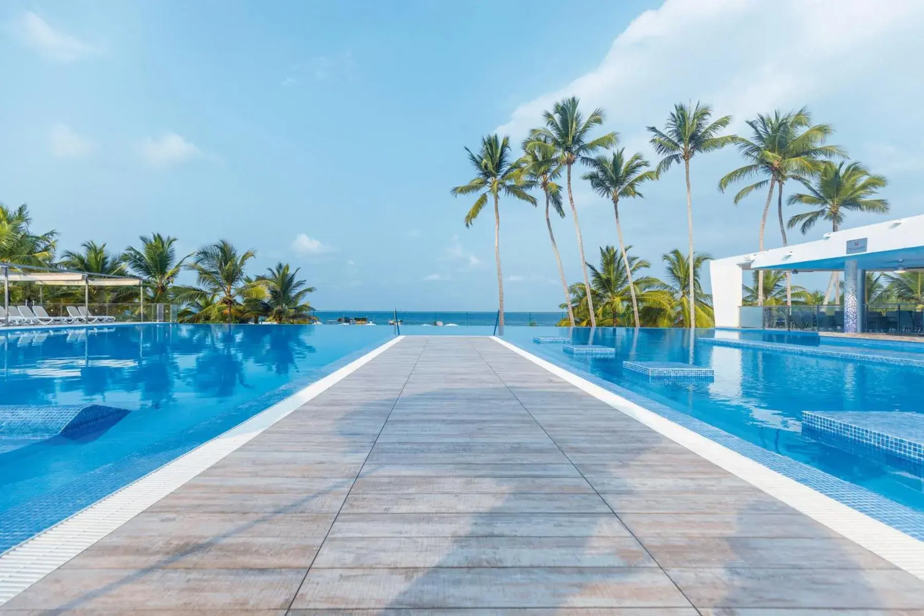 Pool view in Riu Sri Lanka All Inclusive Pool view in Riu Sri Lanka All Inclusive