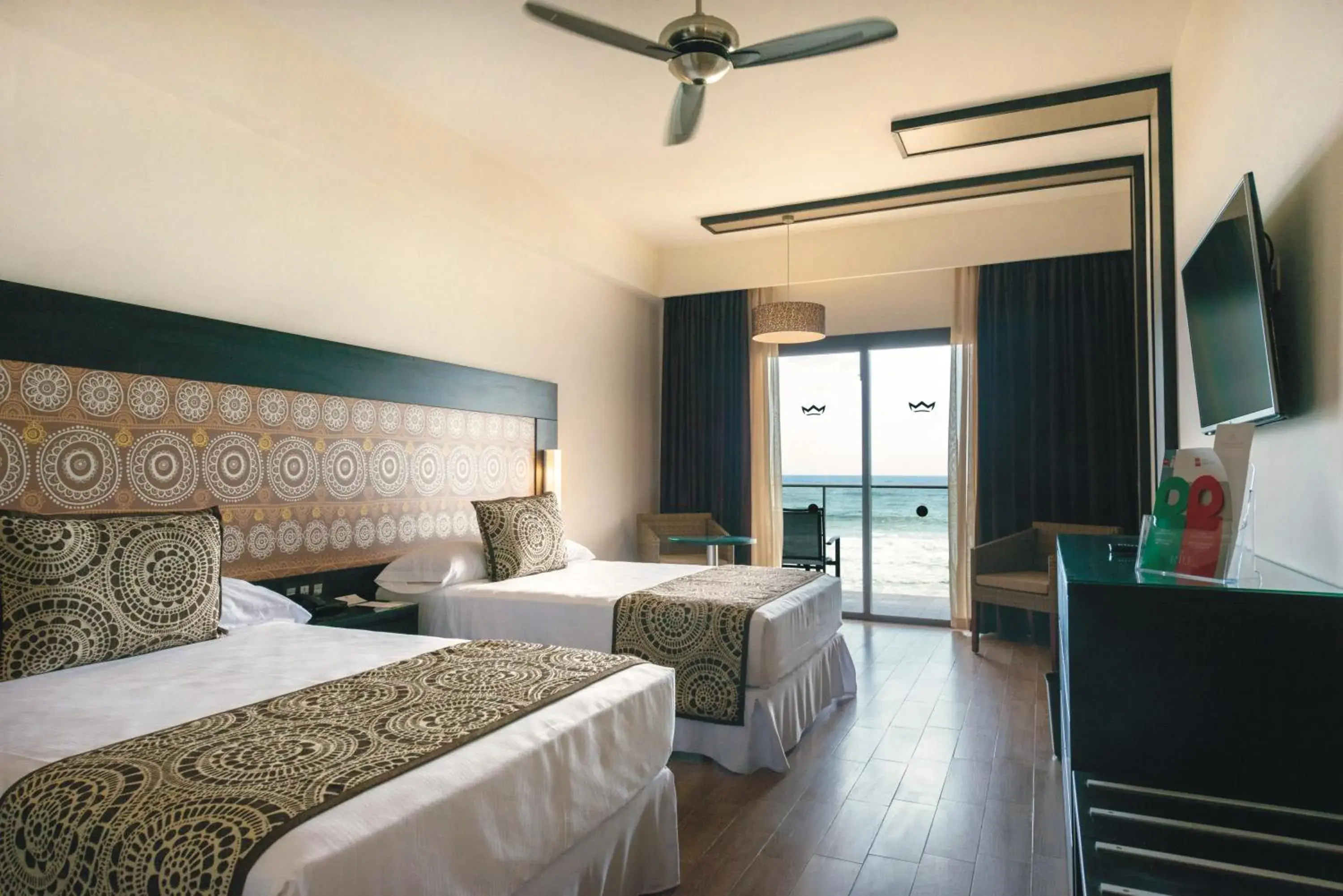 Bedroom, Bed in Riu Sri Lanka All Inclusive Bedroom, Bed in Riu Sri Lanka All Inclusive