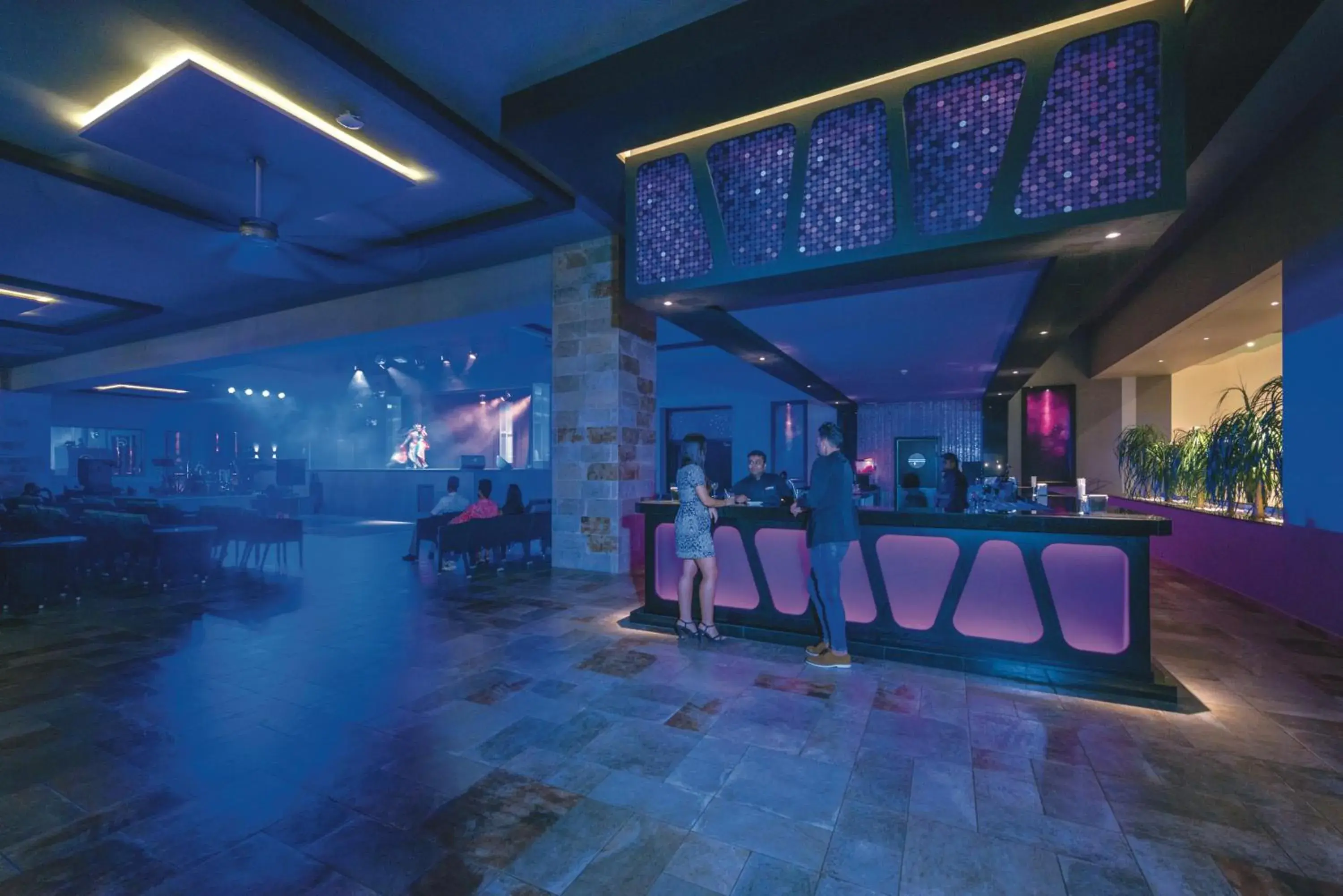 Lounge or bar in Riu Sri Lanka All Inclusive Lounge or bar in Riu Sri Lanka All Inclusive