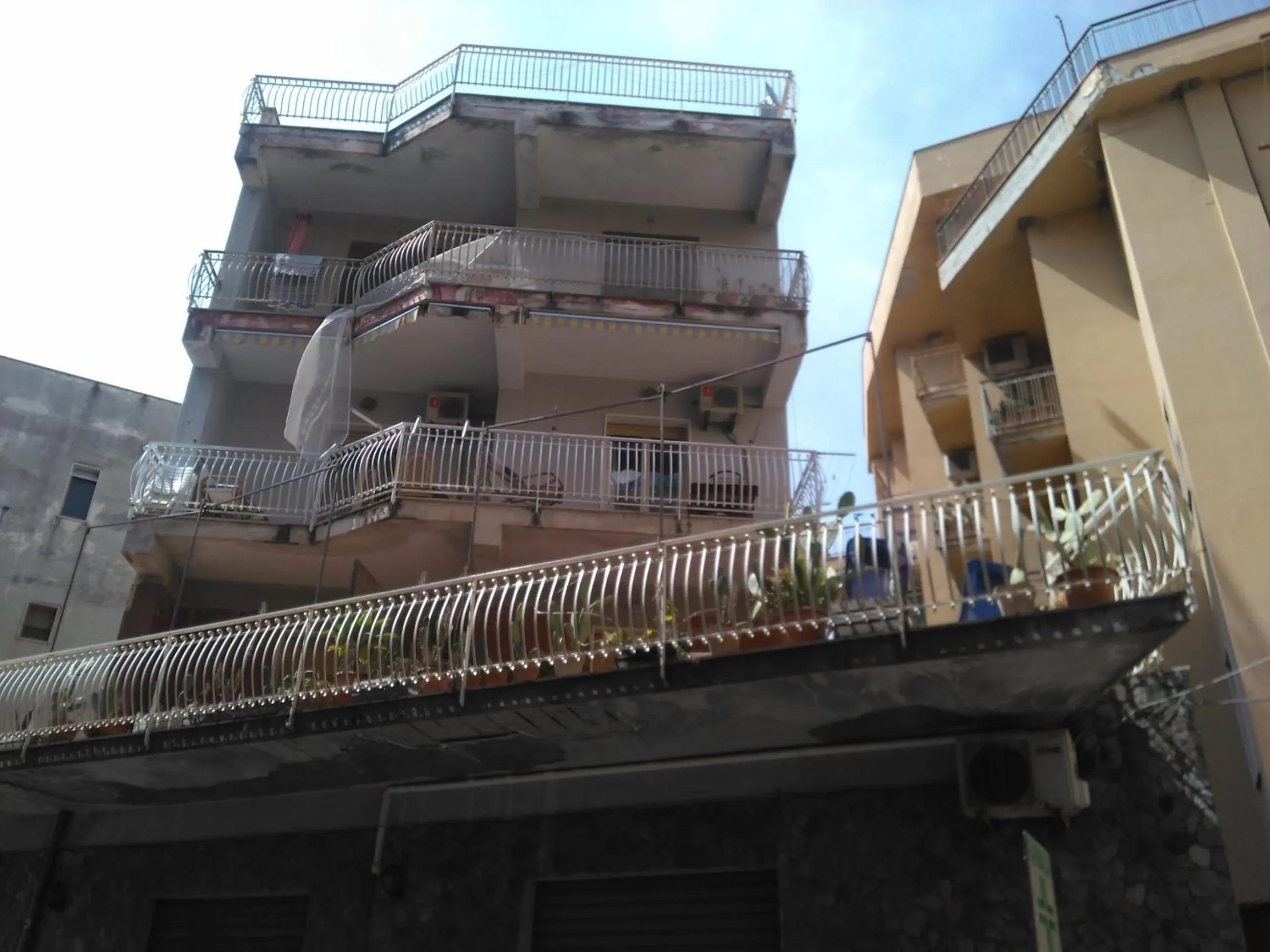 Facade/entrance, Property Building in B&B Di Marco