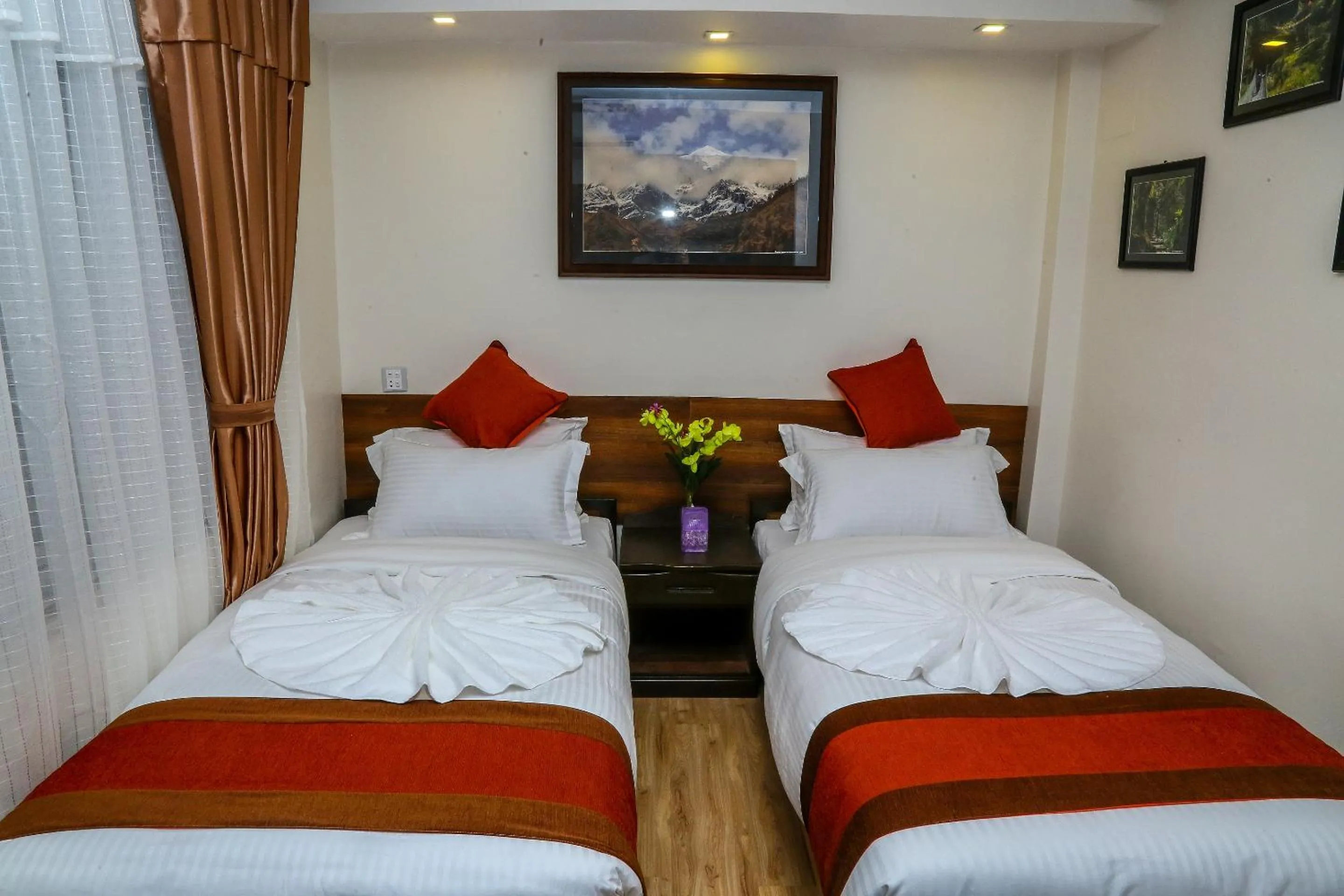 Photo of the whole room, Bed in Hotel Himalayan Oasis