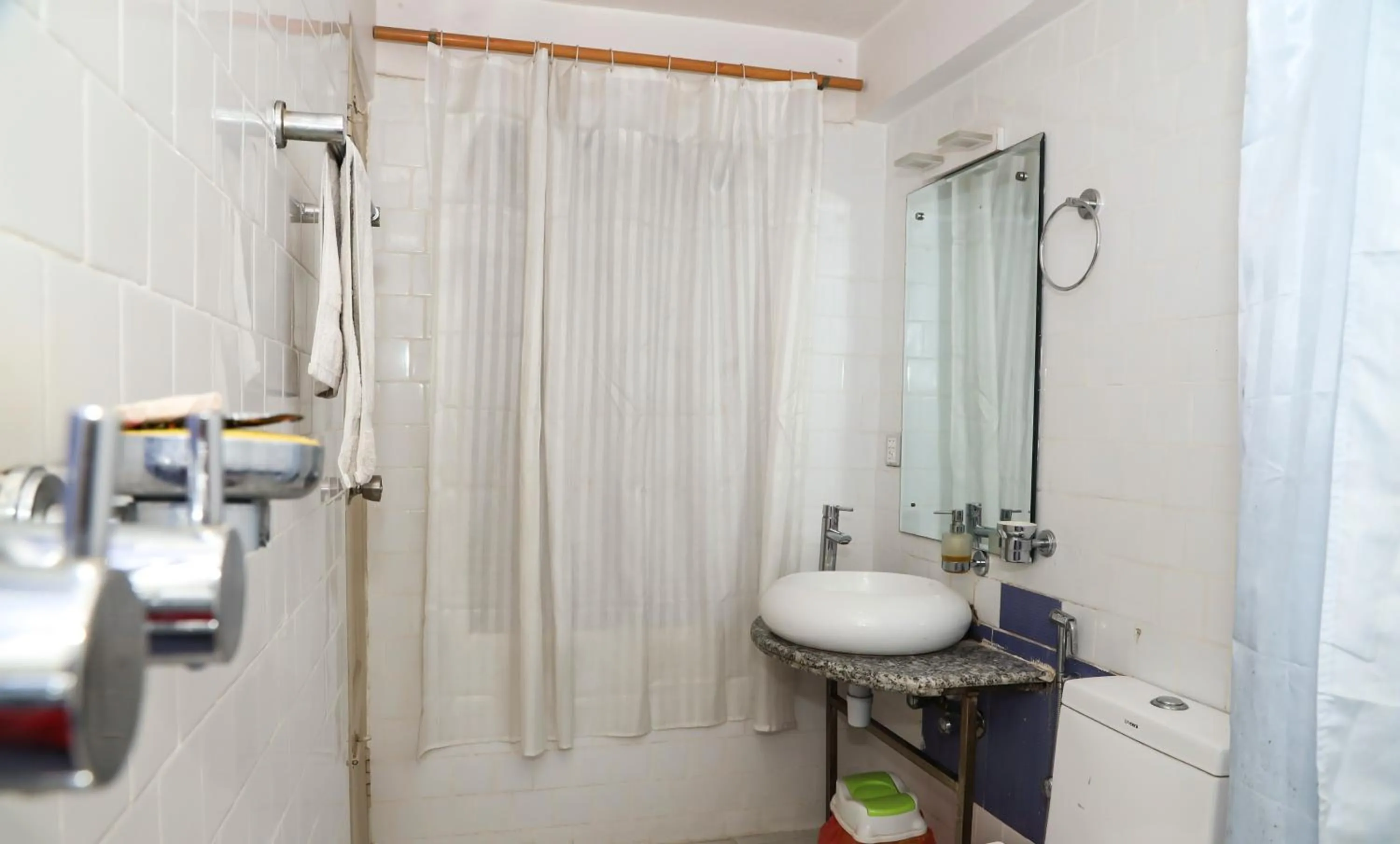 Bathroom in Hotel Himalayan Oasis