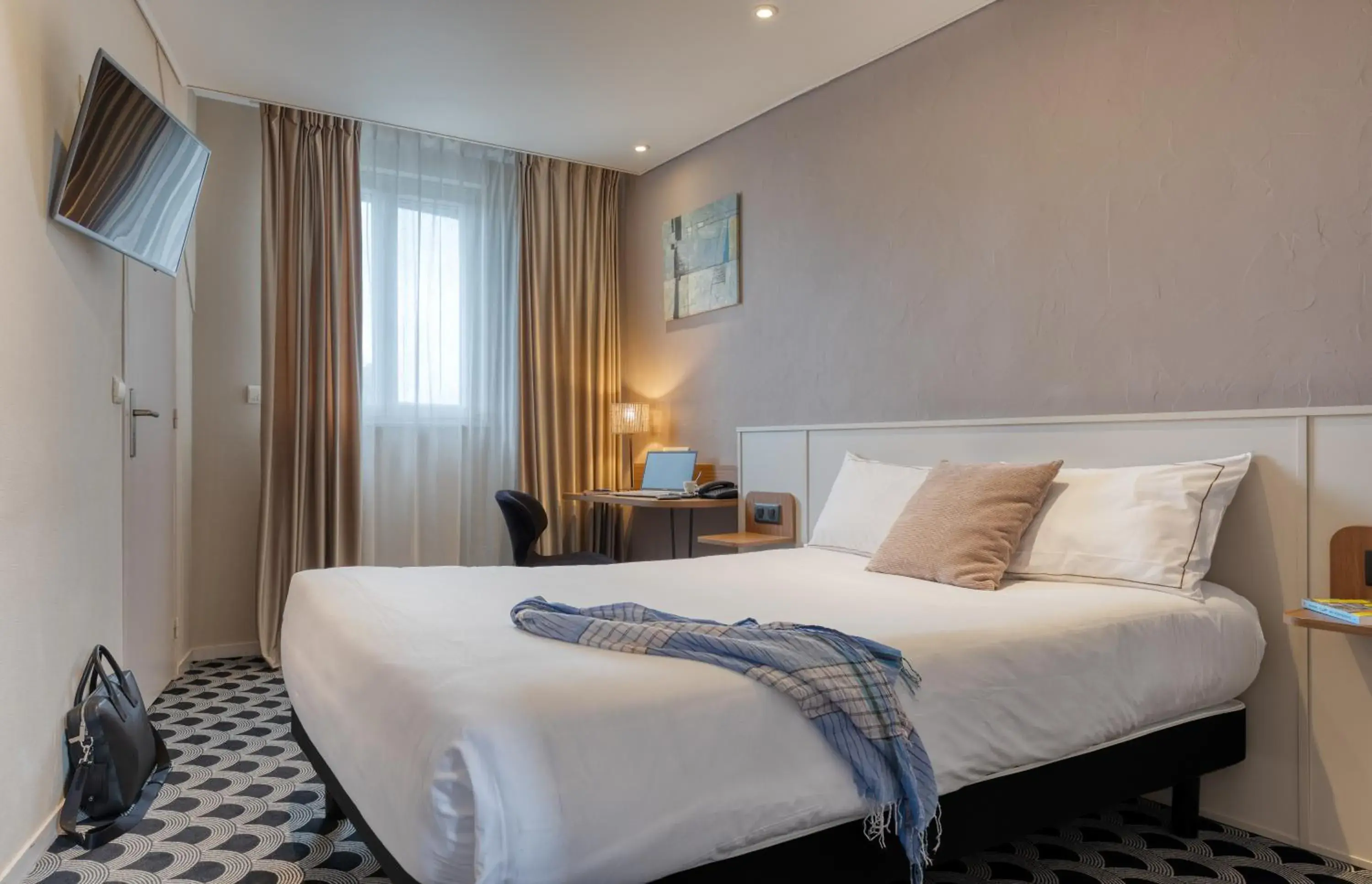 Classic Single Room in Brit Hotel Les Voyageurs Classic Single Room in Brit Hotel Les Voyageurs