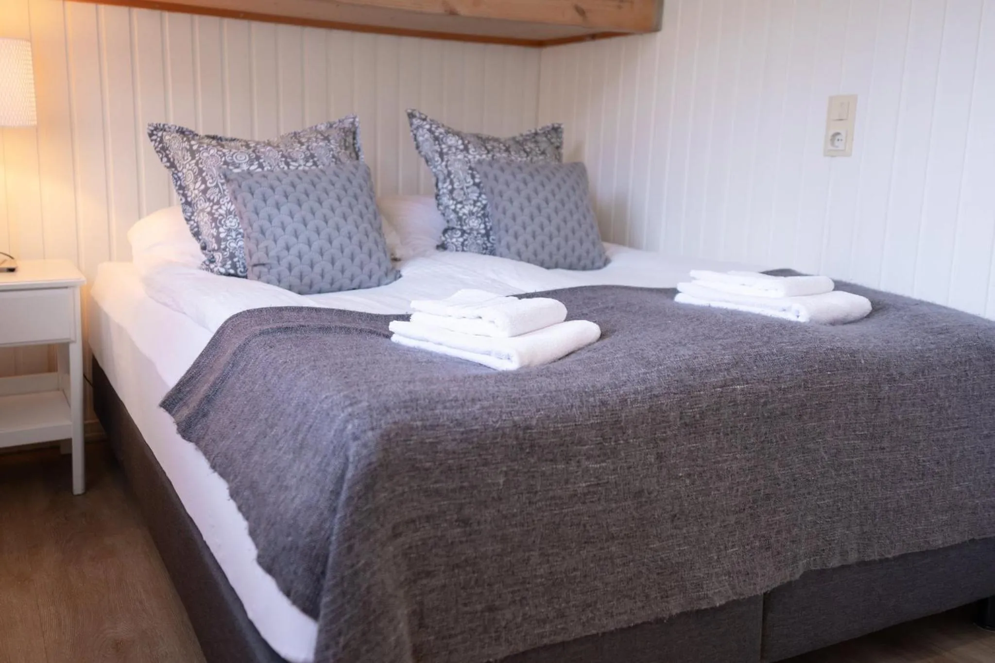 Bathroom, Bed in Miðhraun - Lava resort & Restaurant