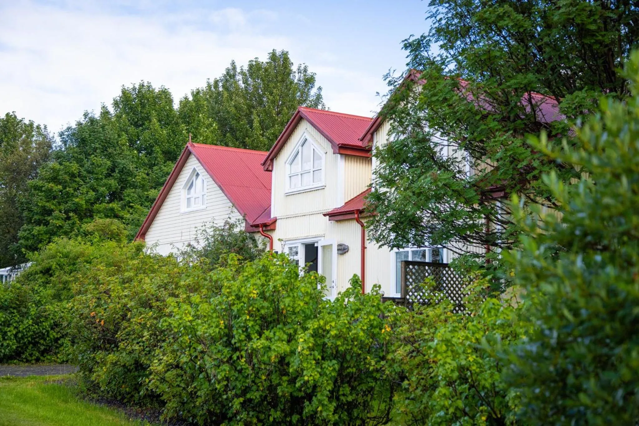 Facade/entrance in Miðhraun - Lava resort & Restaurant
