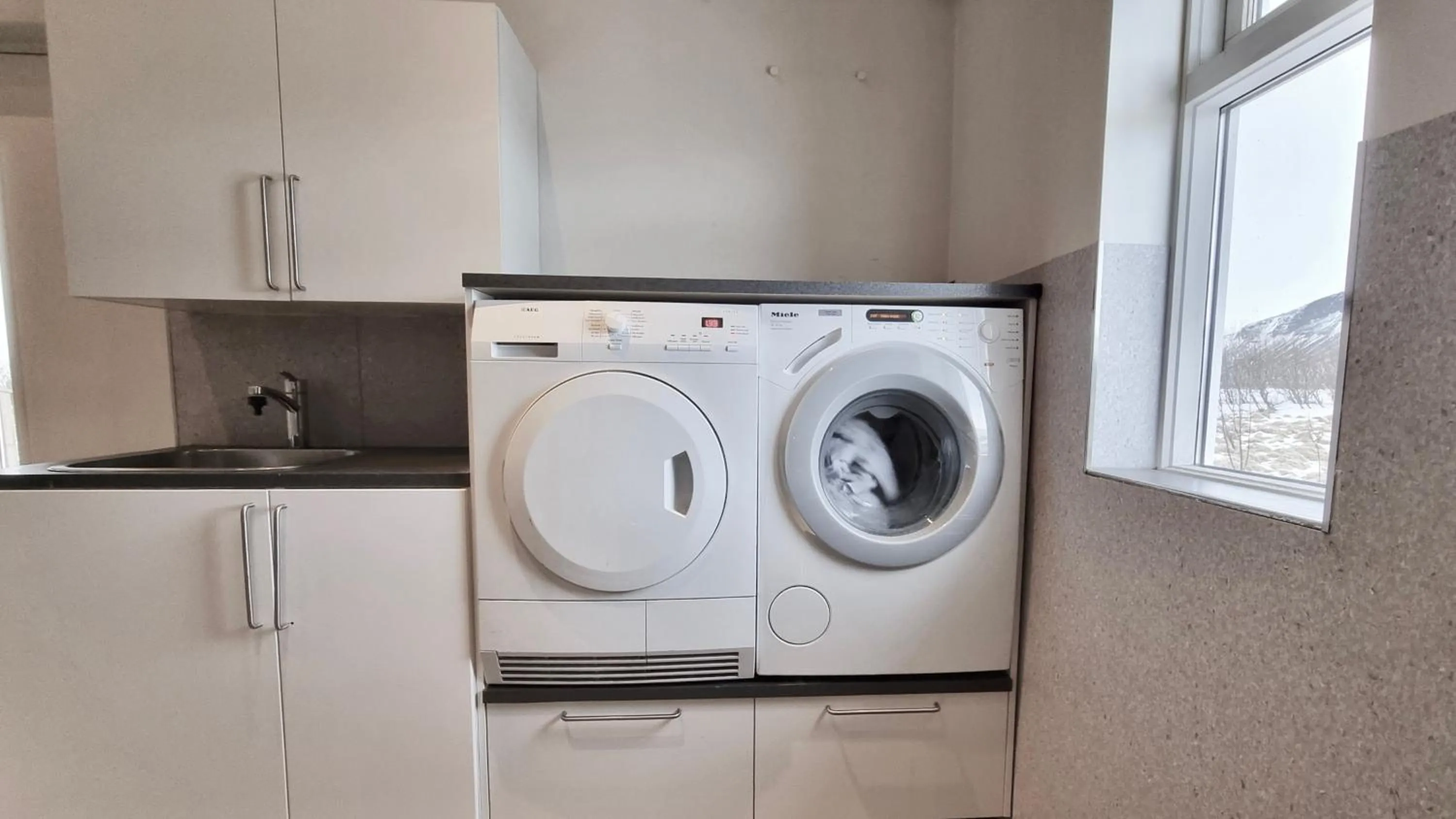 laundry in Miðhraun - Lava resort & Restaurant