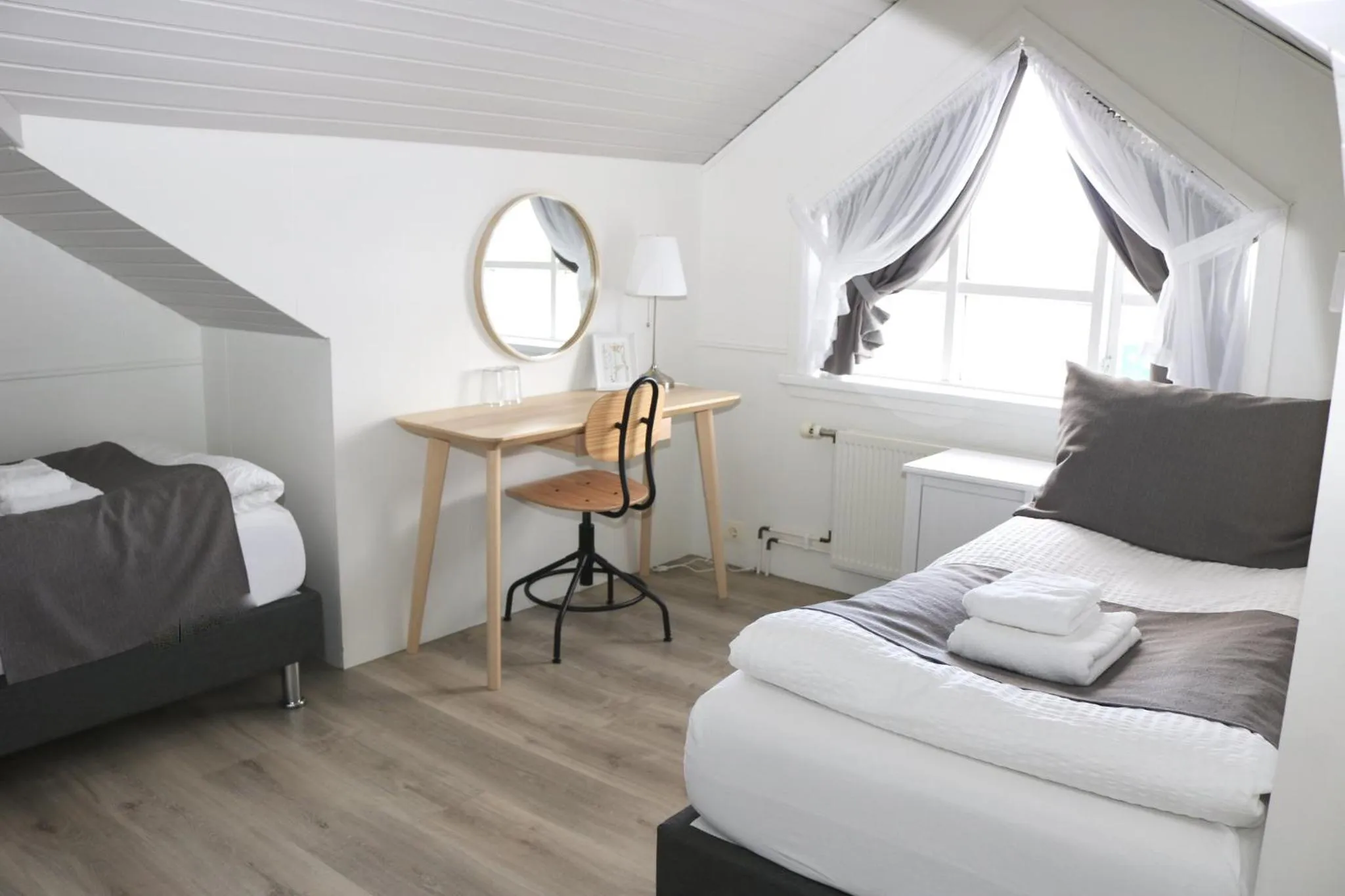 Bedroom, Bed in Miðhraun - Lava resort & Restaurant