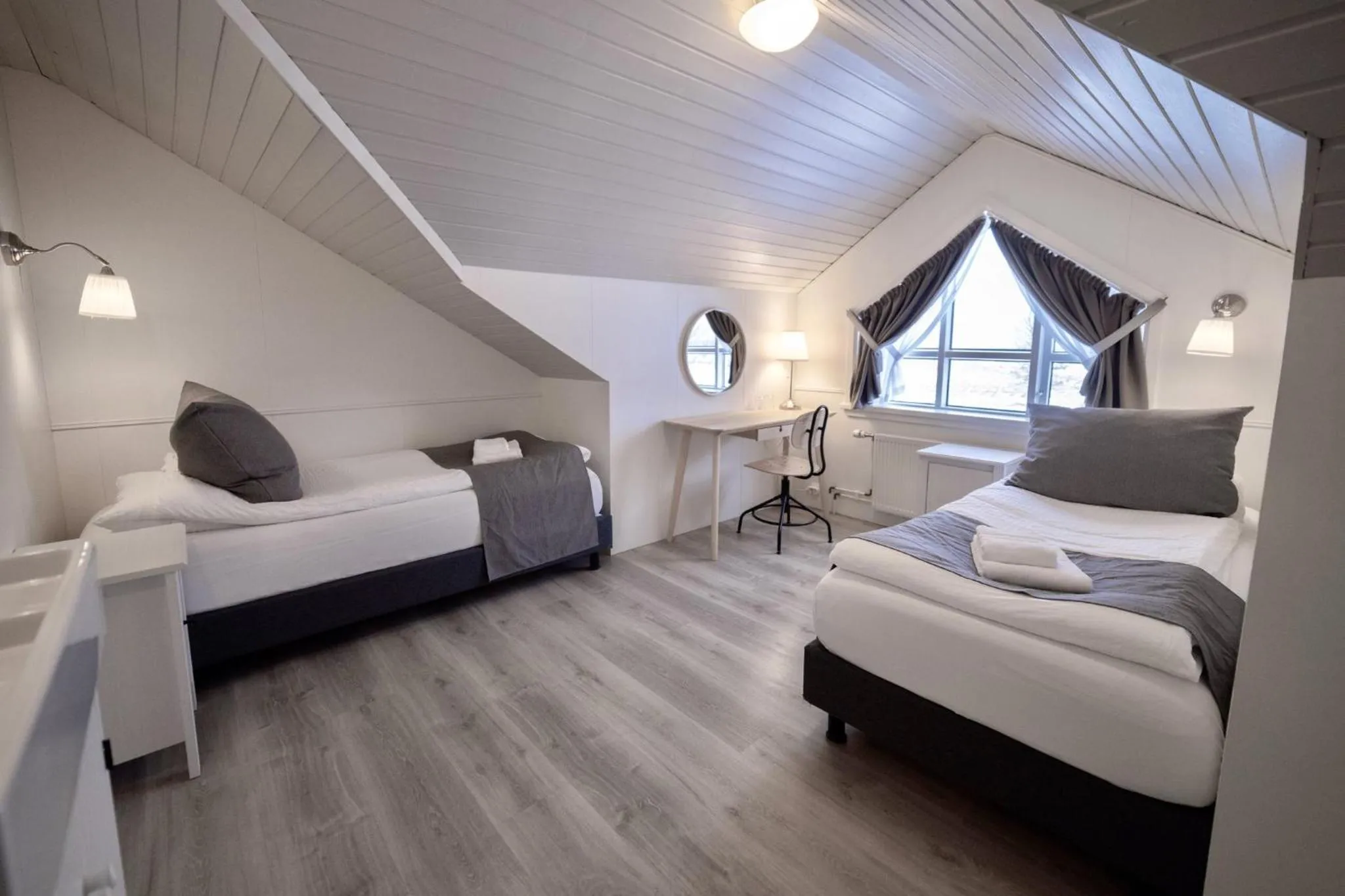 Bedroom, Bed in Miðhraun - Lava resort & Restaurant