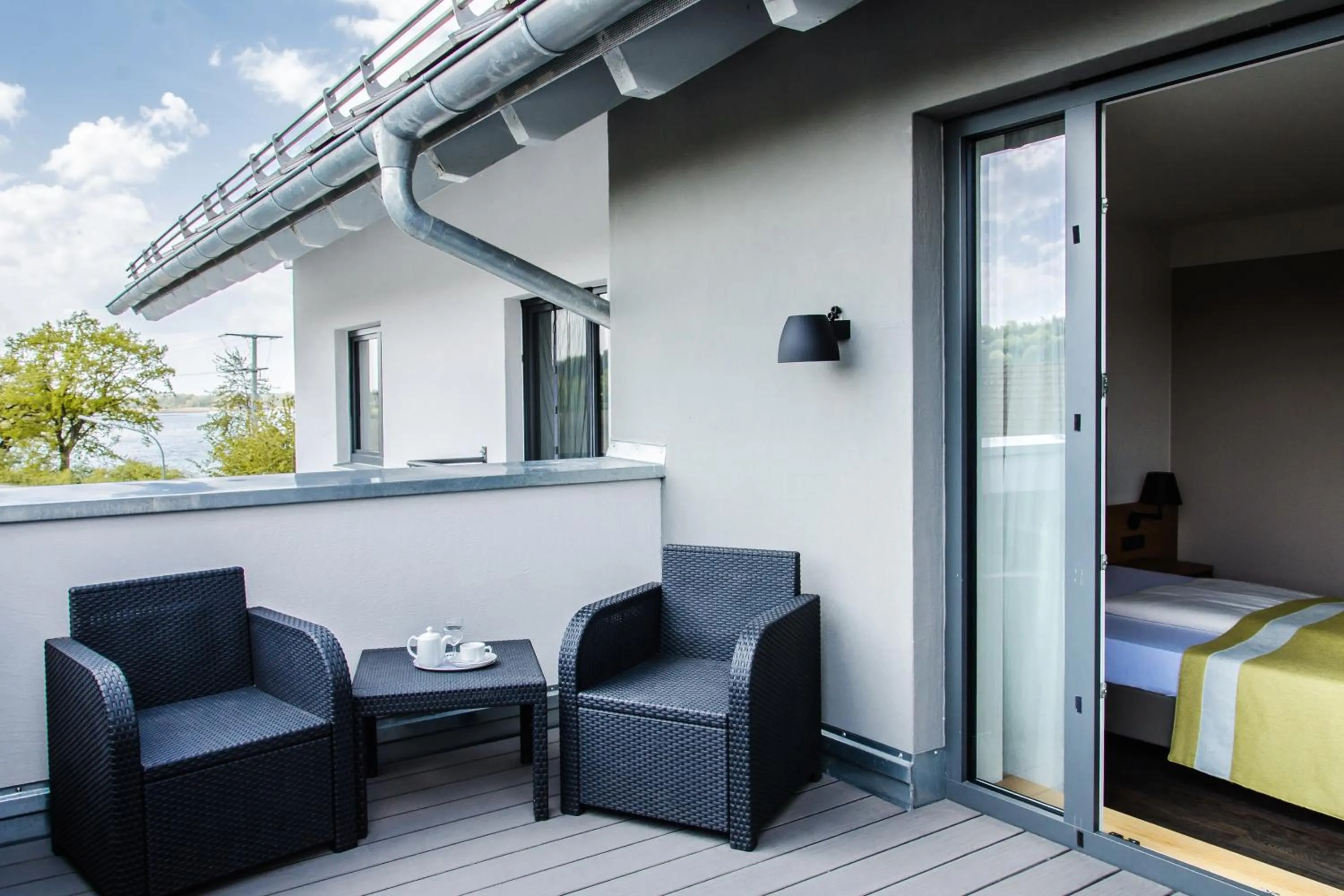 Balcony/Terrace, Bed in Gasthaus Forster am See - Eching bei Landshut