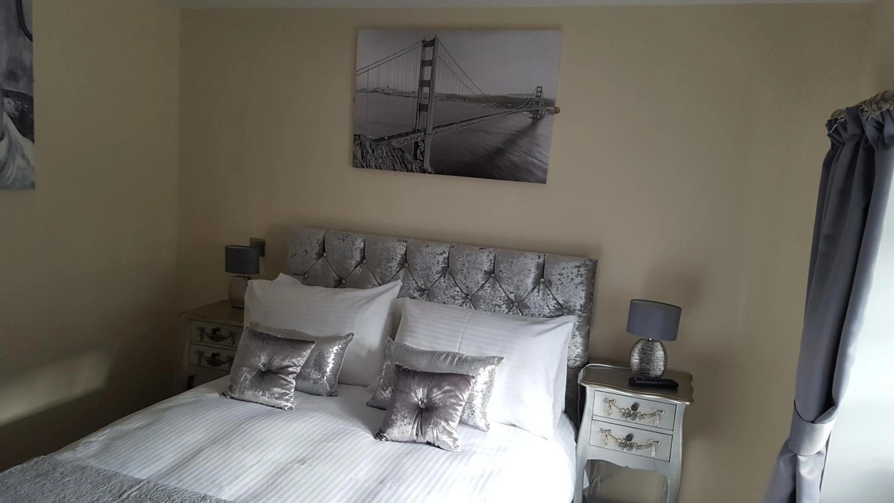 Bed in Star Inn Rooms