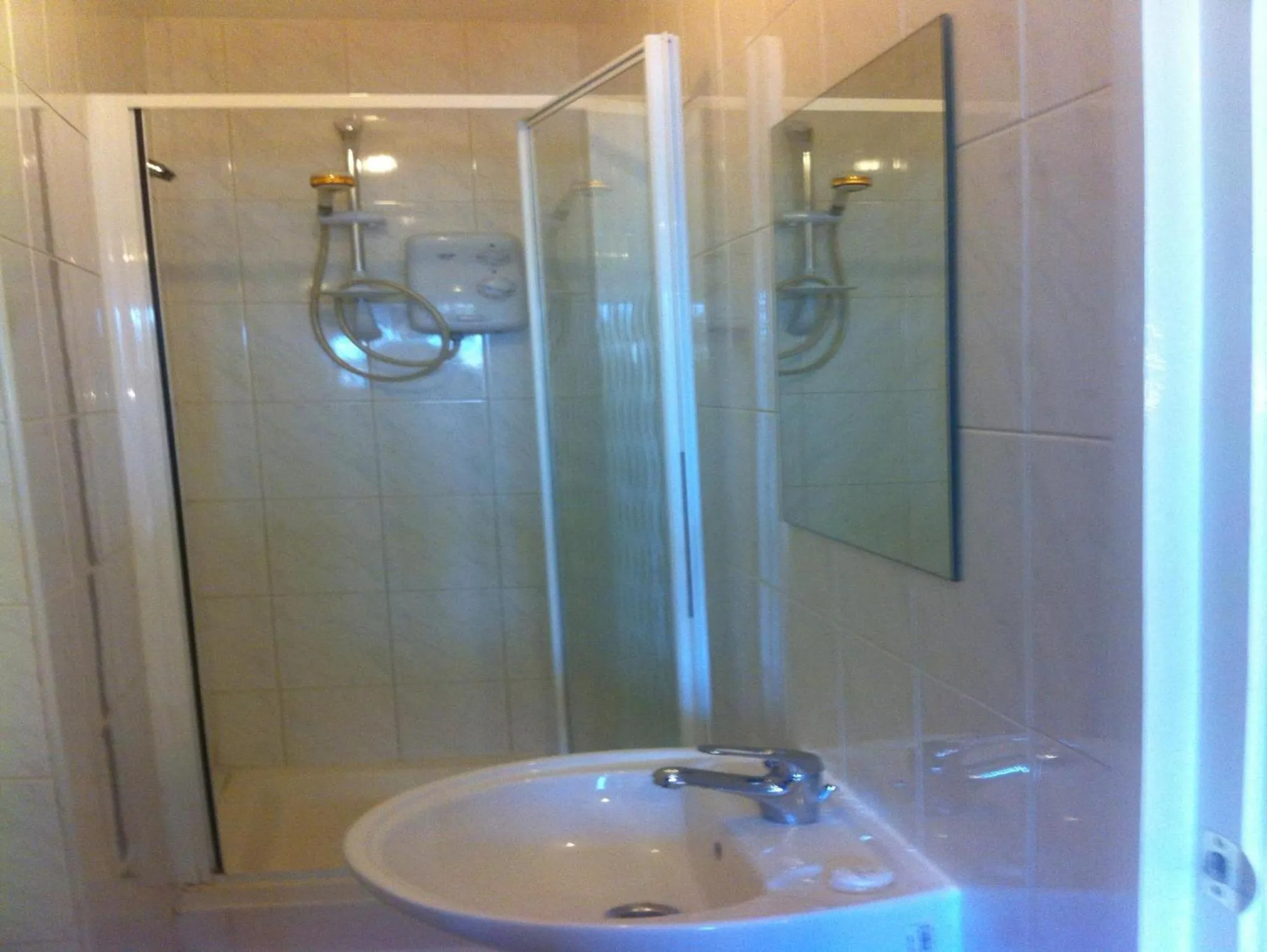 Shower in City Inn Express Hotel