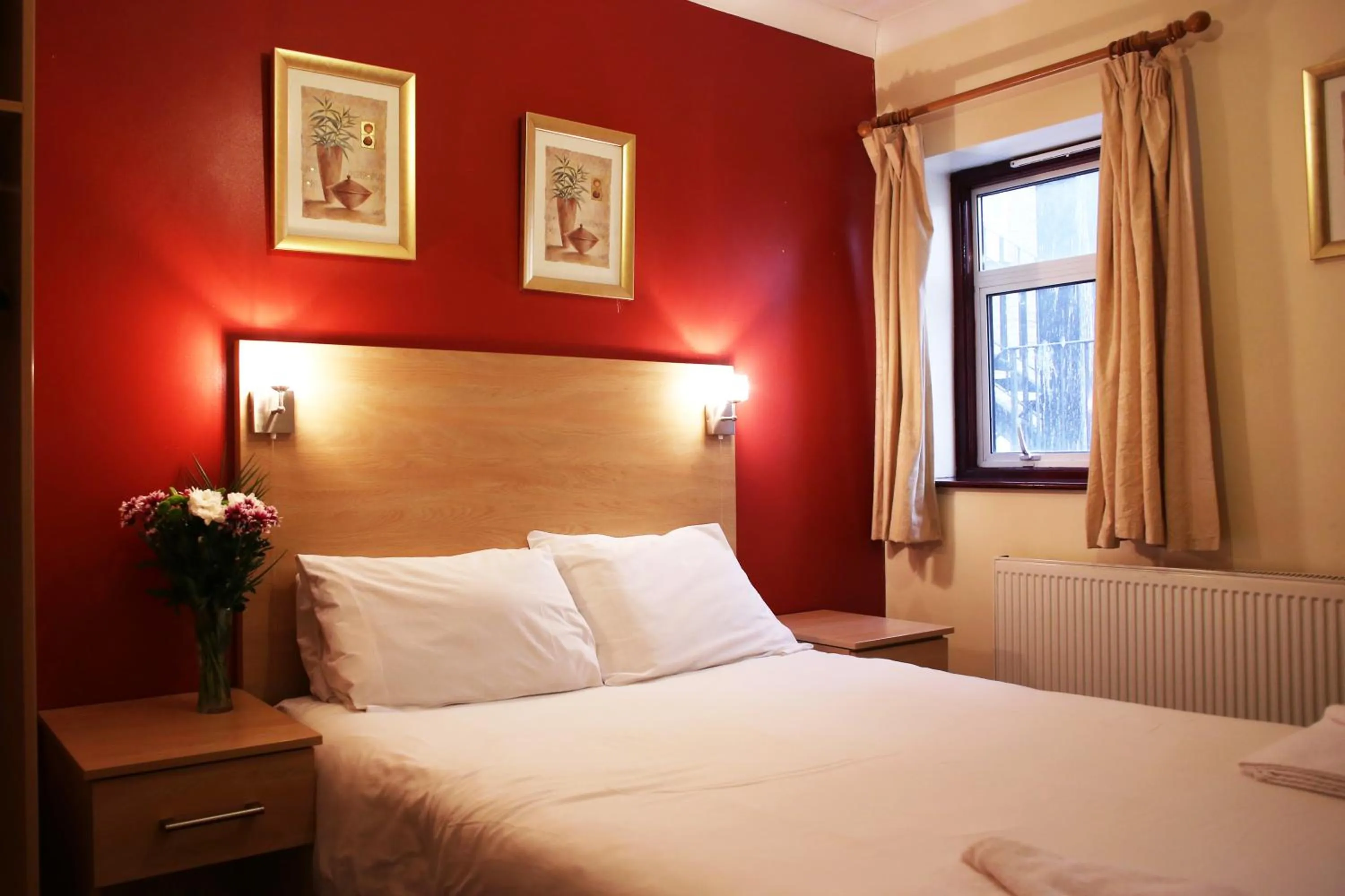 Bed in City Inn Express Hotel