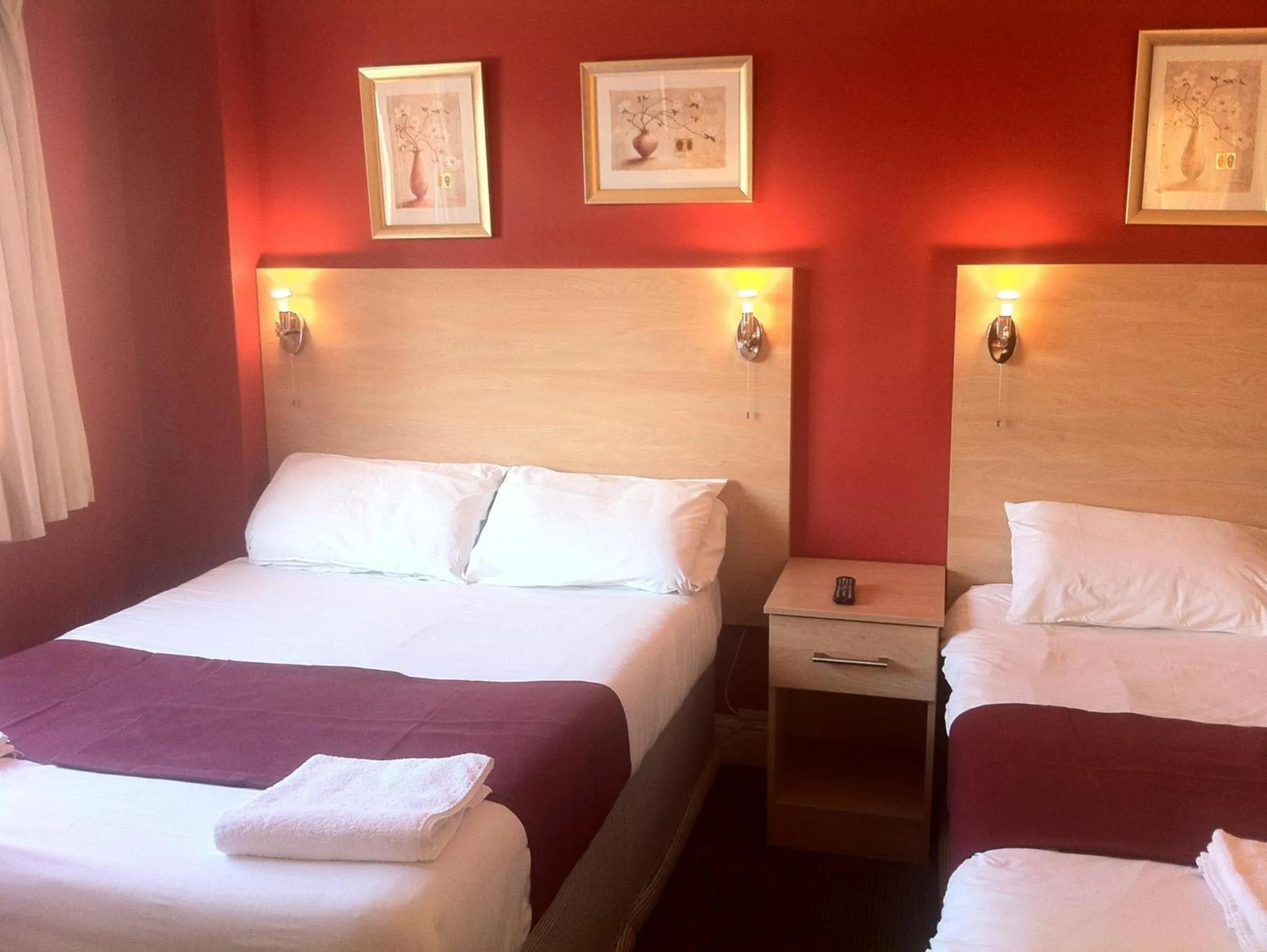 Bed in City Inn Express Hotel