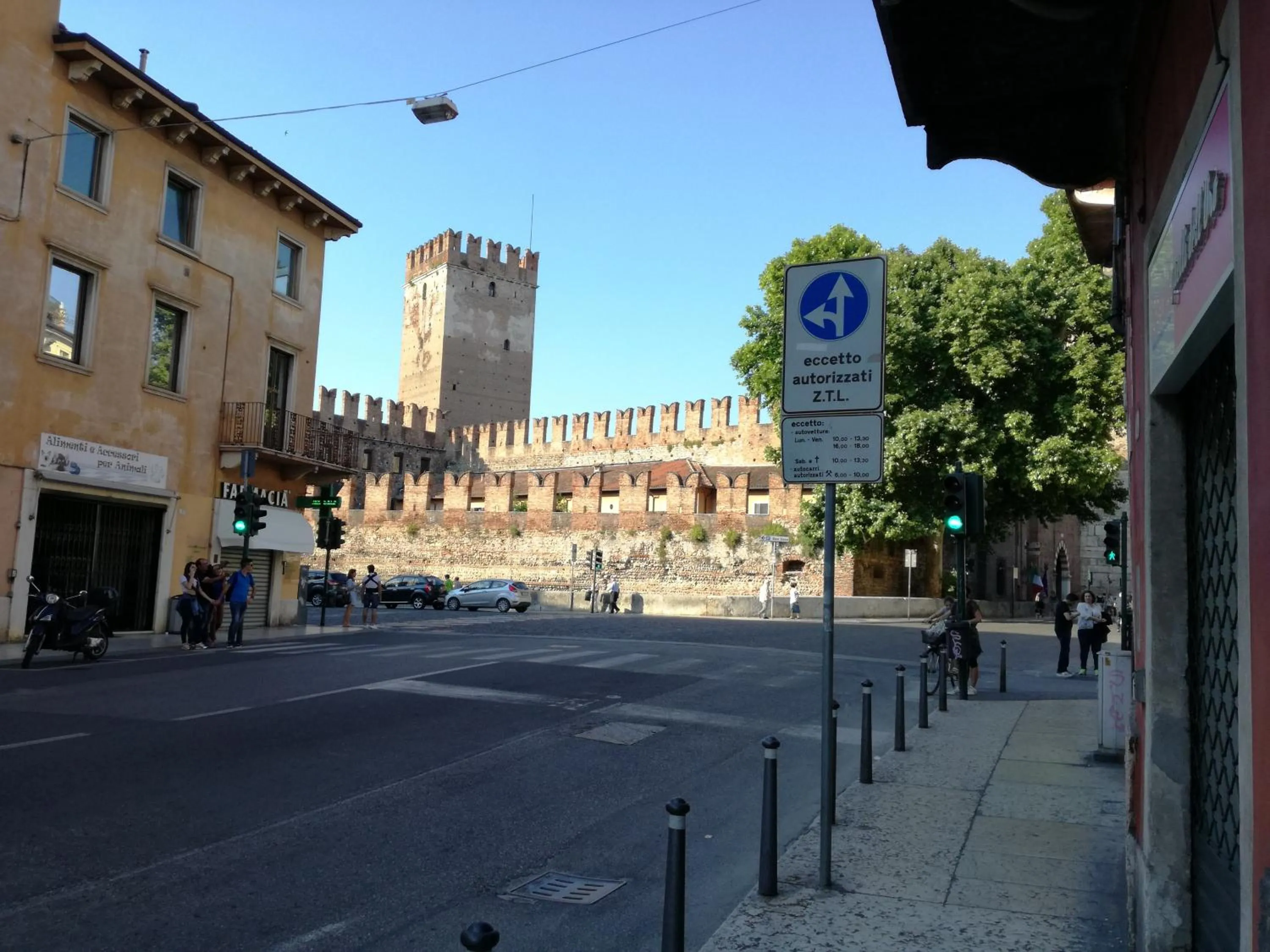 Location in Verona Relais + Private parking