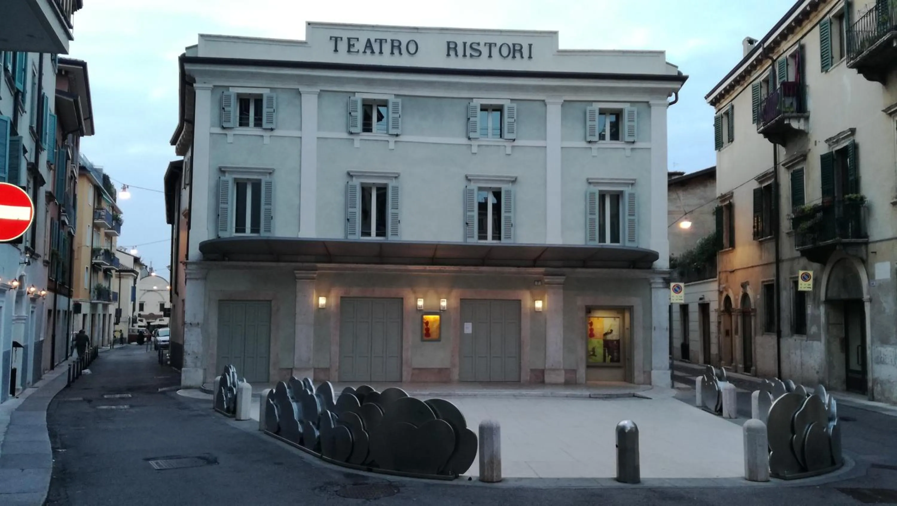 Entertainment in Verona Relais + Private parking
