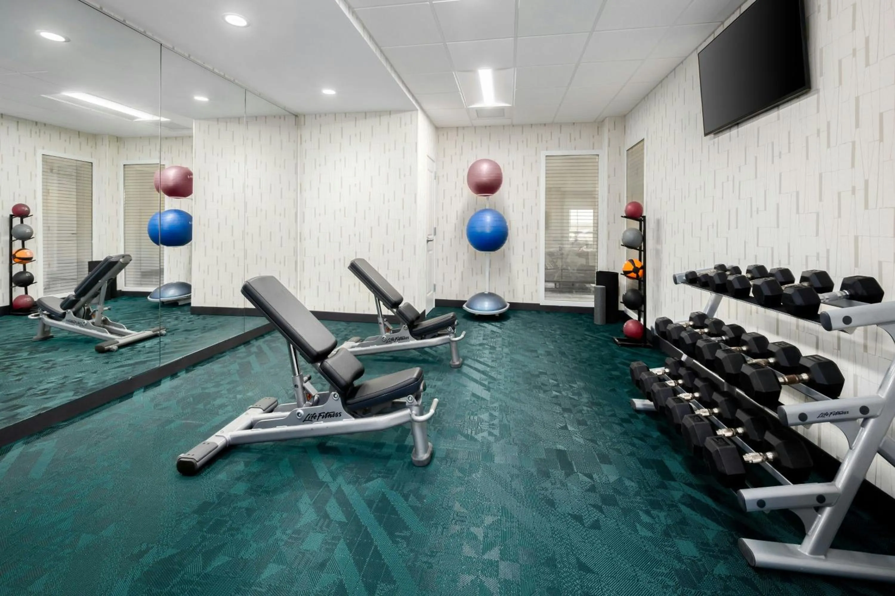 Fitness centre/facilities in TownePlace Suites by Marriott Montgomery EastChase