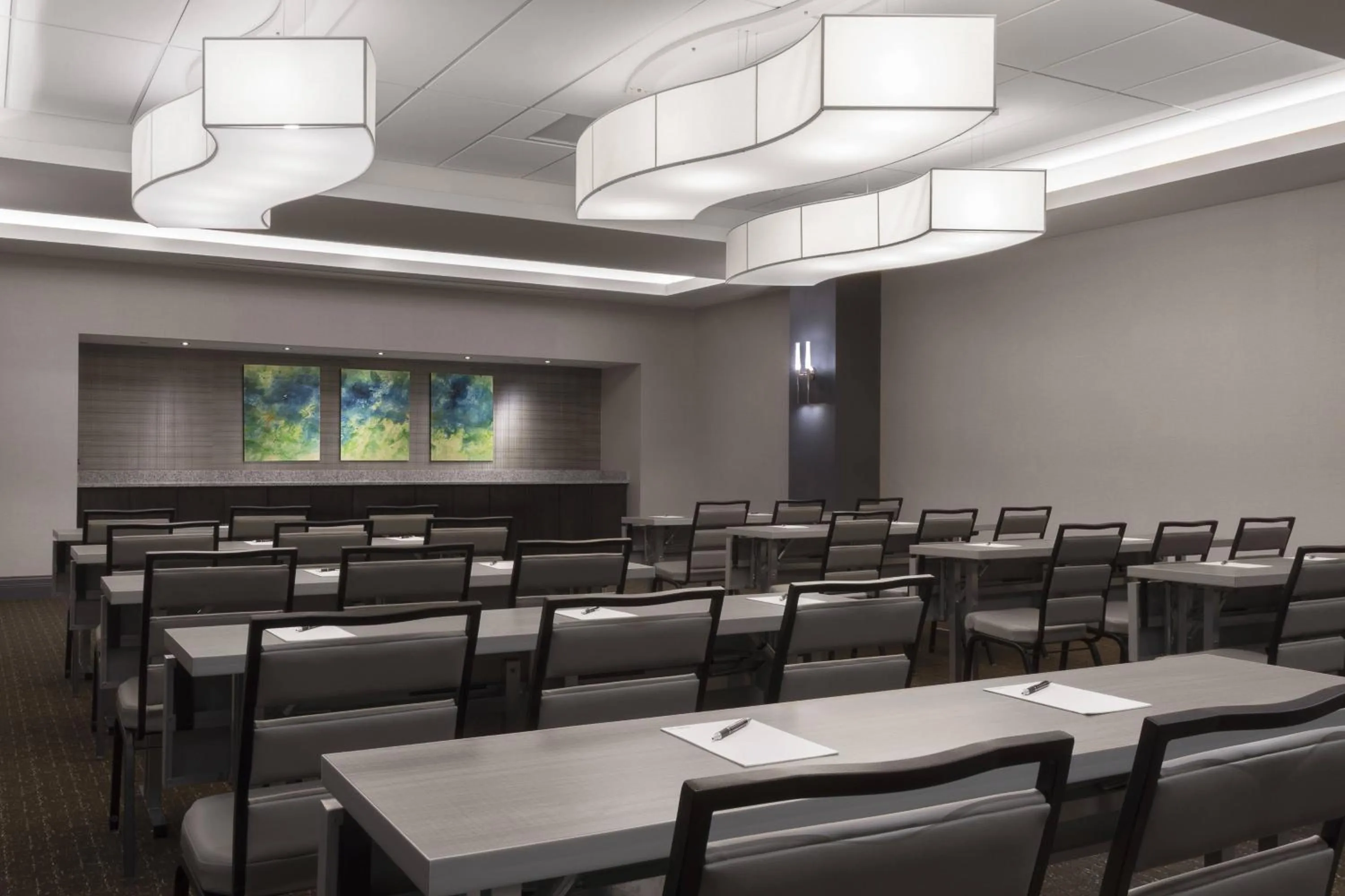 Meeting/conference room in The Current Iowa, Autograph Collection