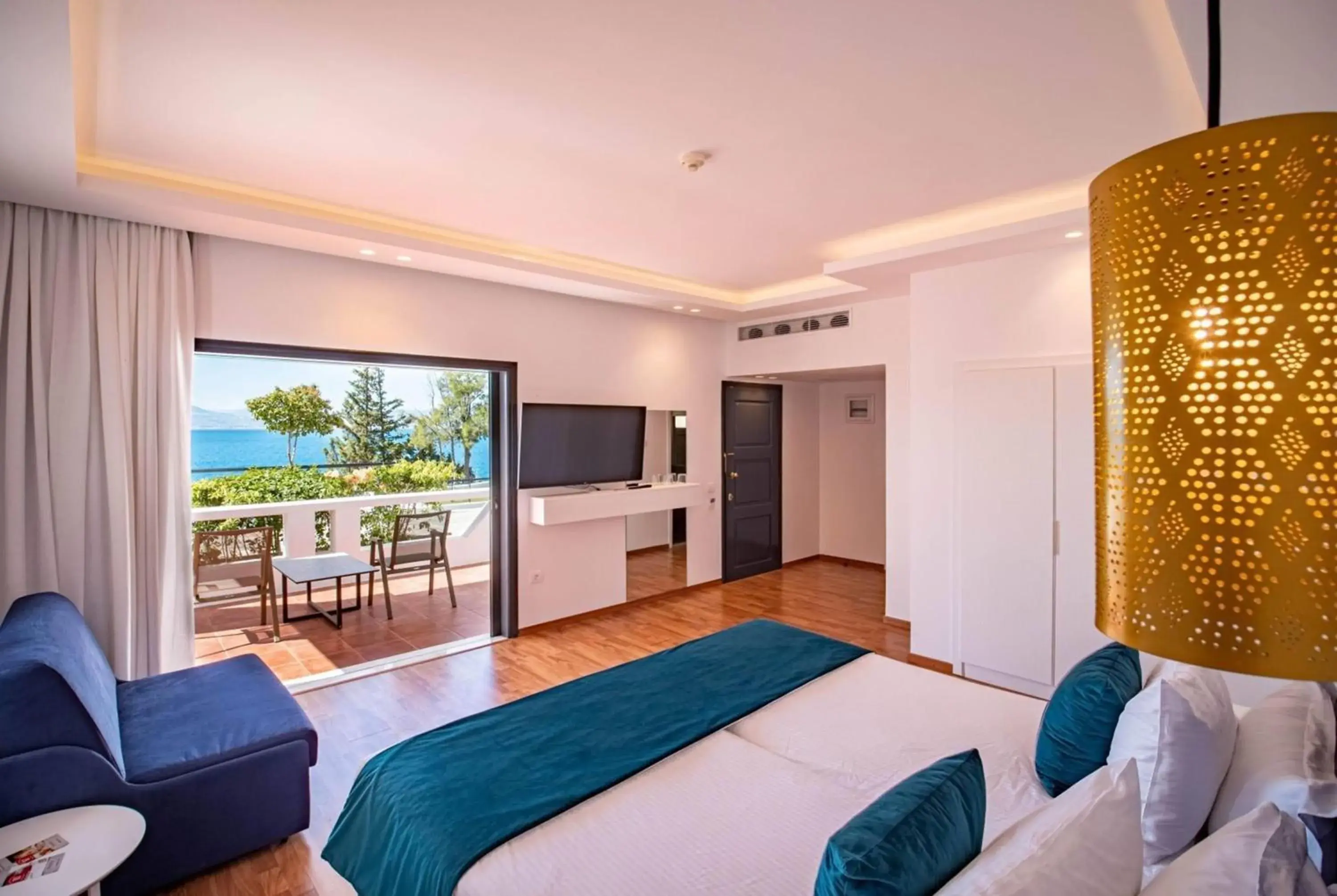 Photo of the whole room, Bed in Ramada Loutraki Poseidon Resort Photo of the whole room, Bed in Ramada Loutraki Poseidon Resort