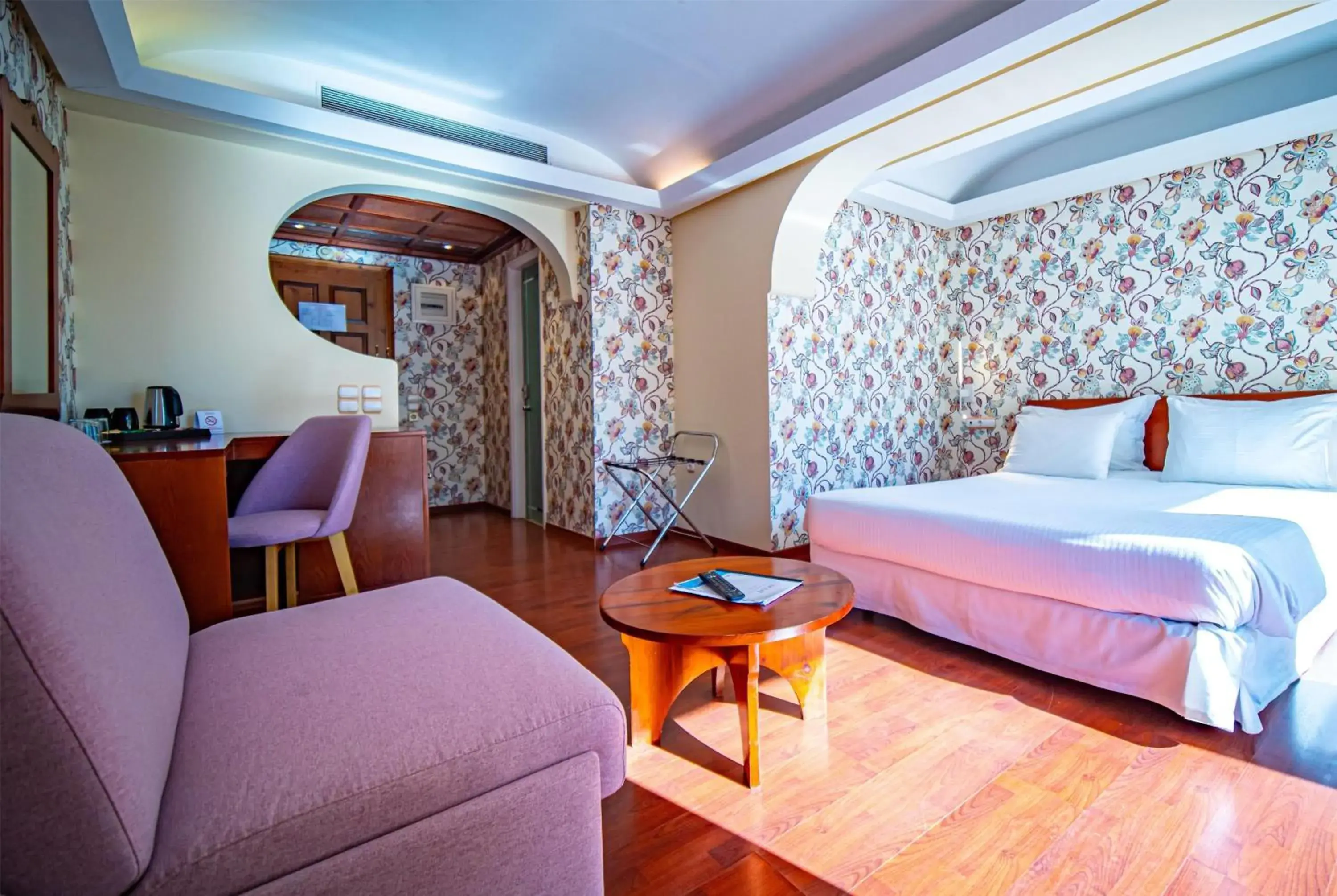 Superior Junior Suite with Garden View in Ramada Loutraki Poseidon Resort Superior Junior Suite with Garden View in Ramada Loutraki Poseidon Resort