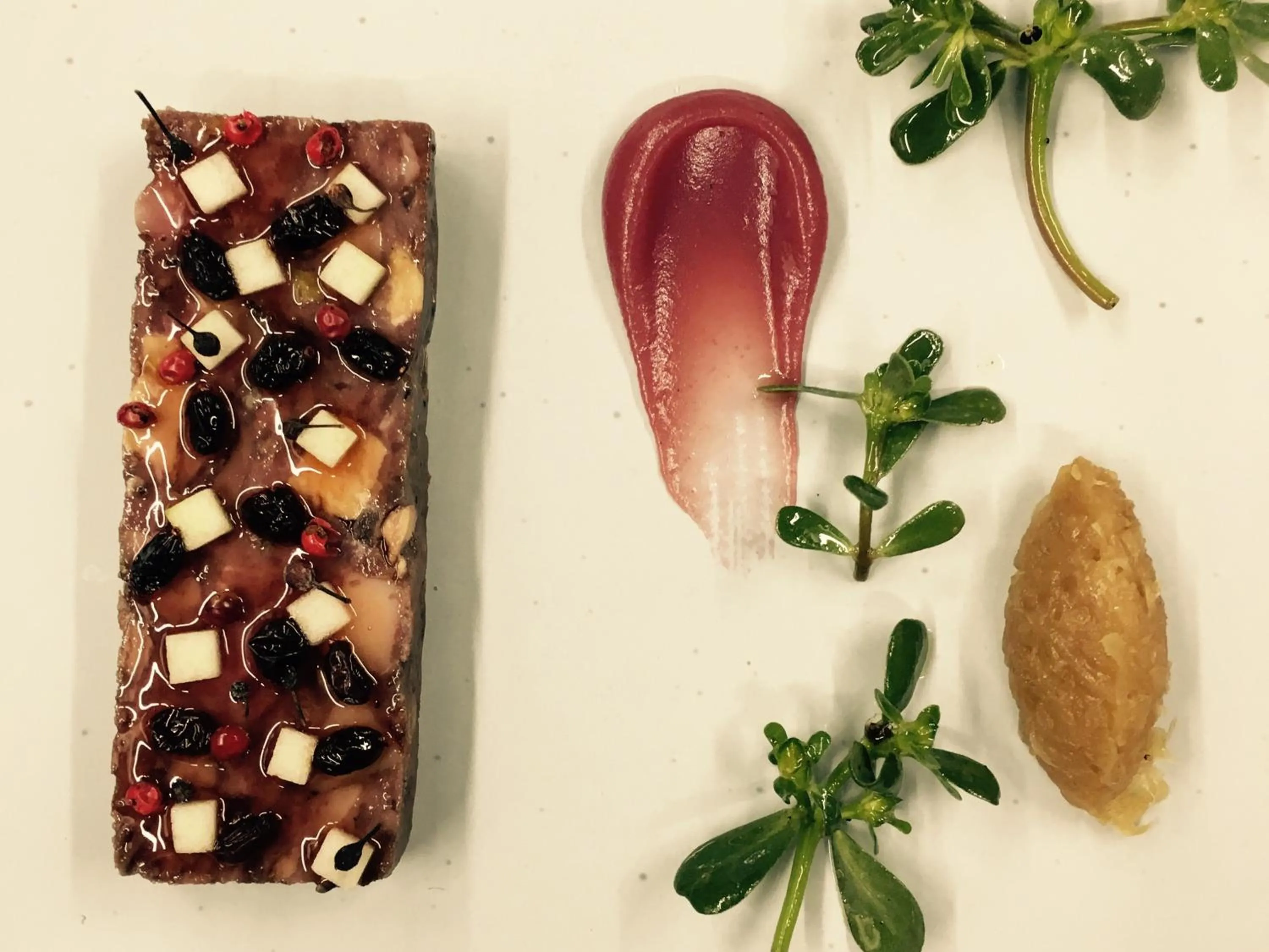 Dining area in Auberge Quintessence