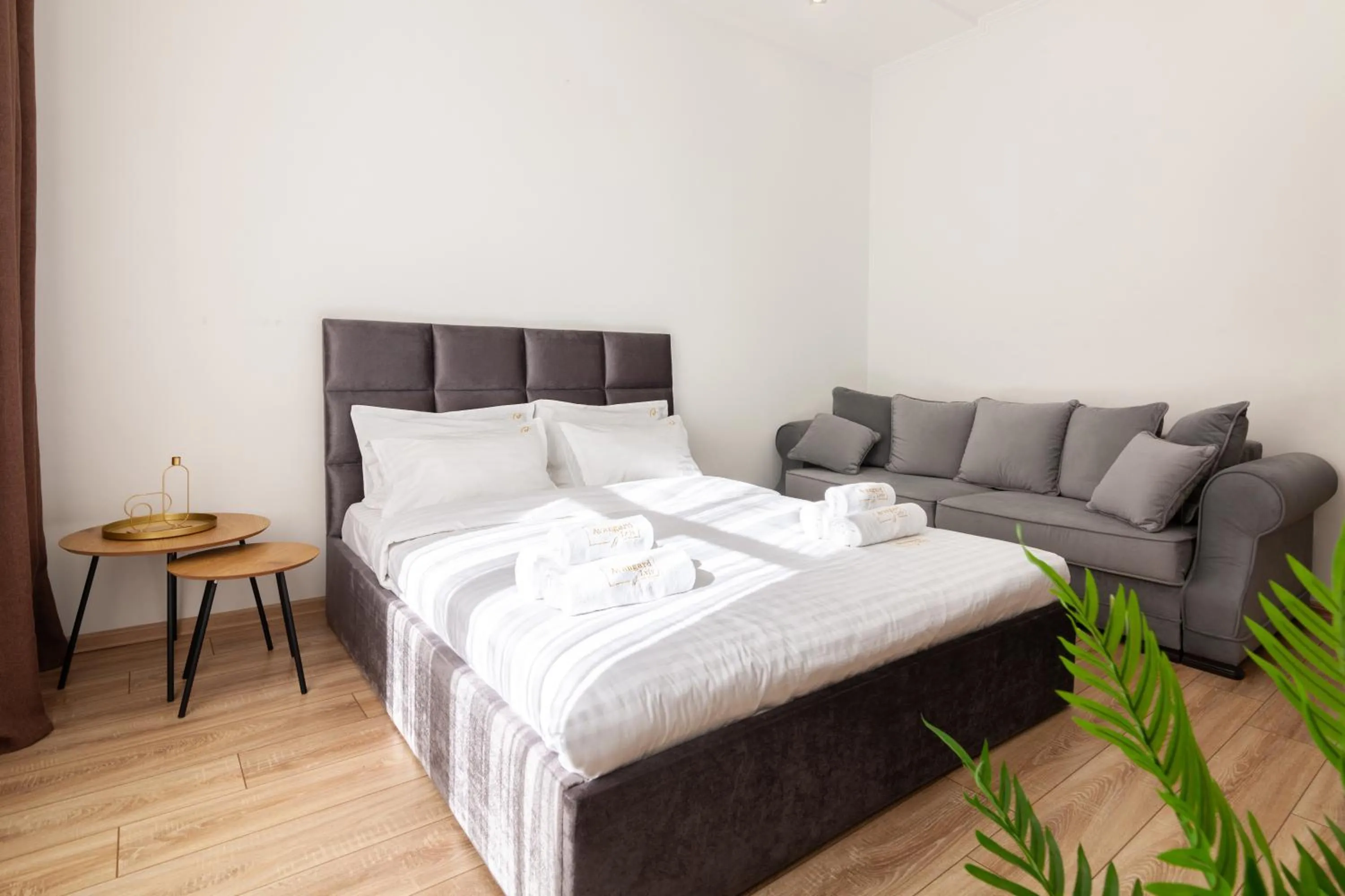 Bed in Avangard Liberty Avenue Apart