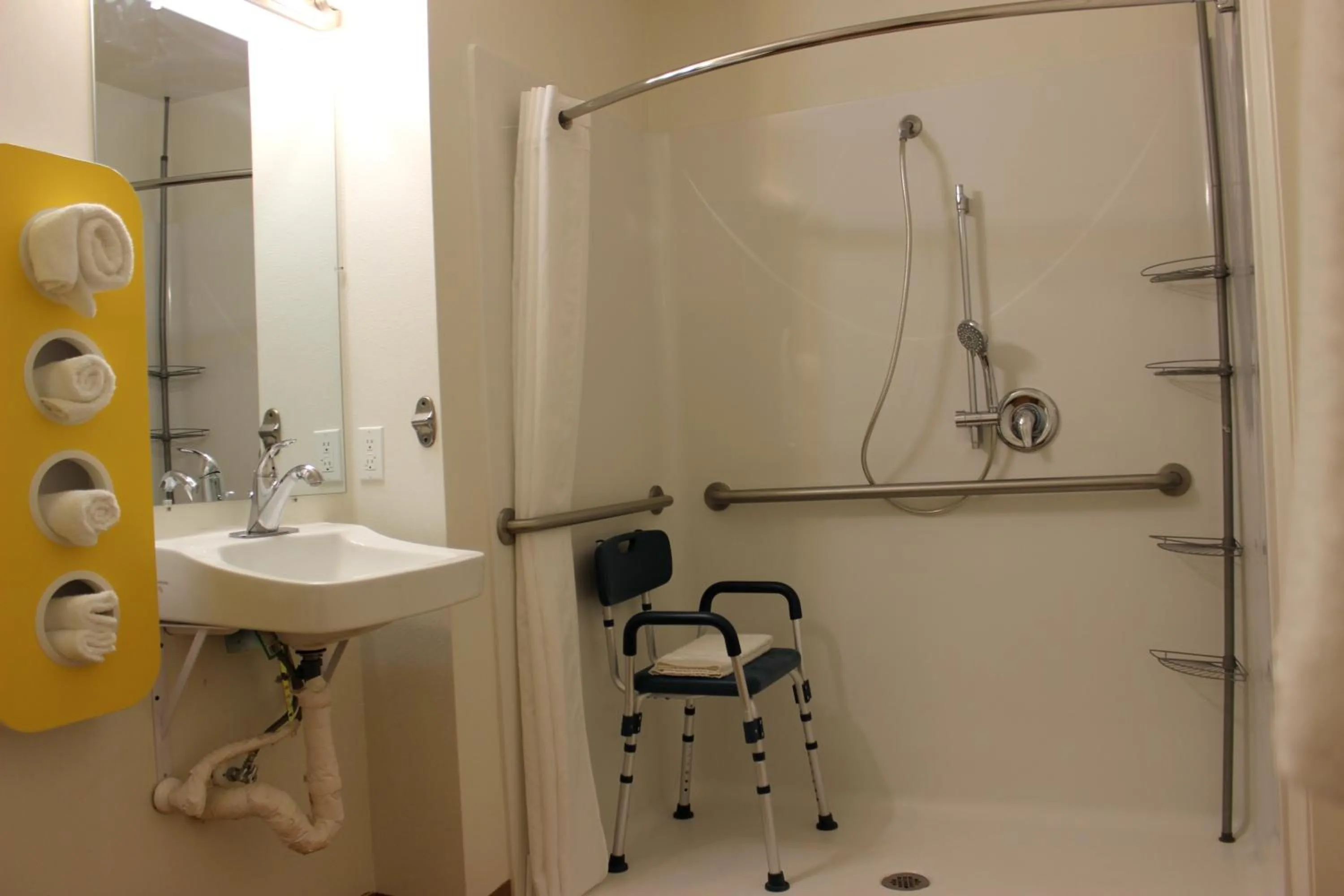 Shower in Motel 6 Rexburg, ID