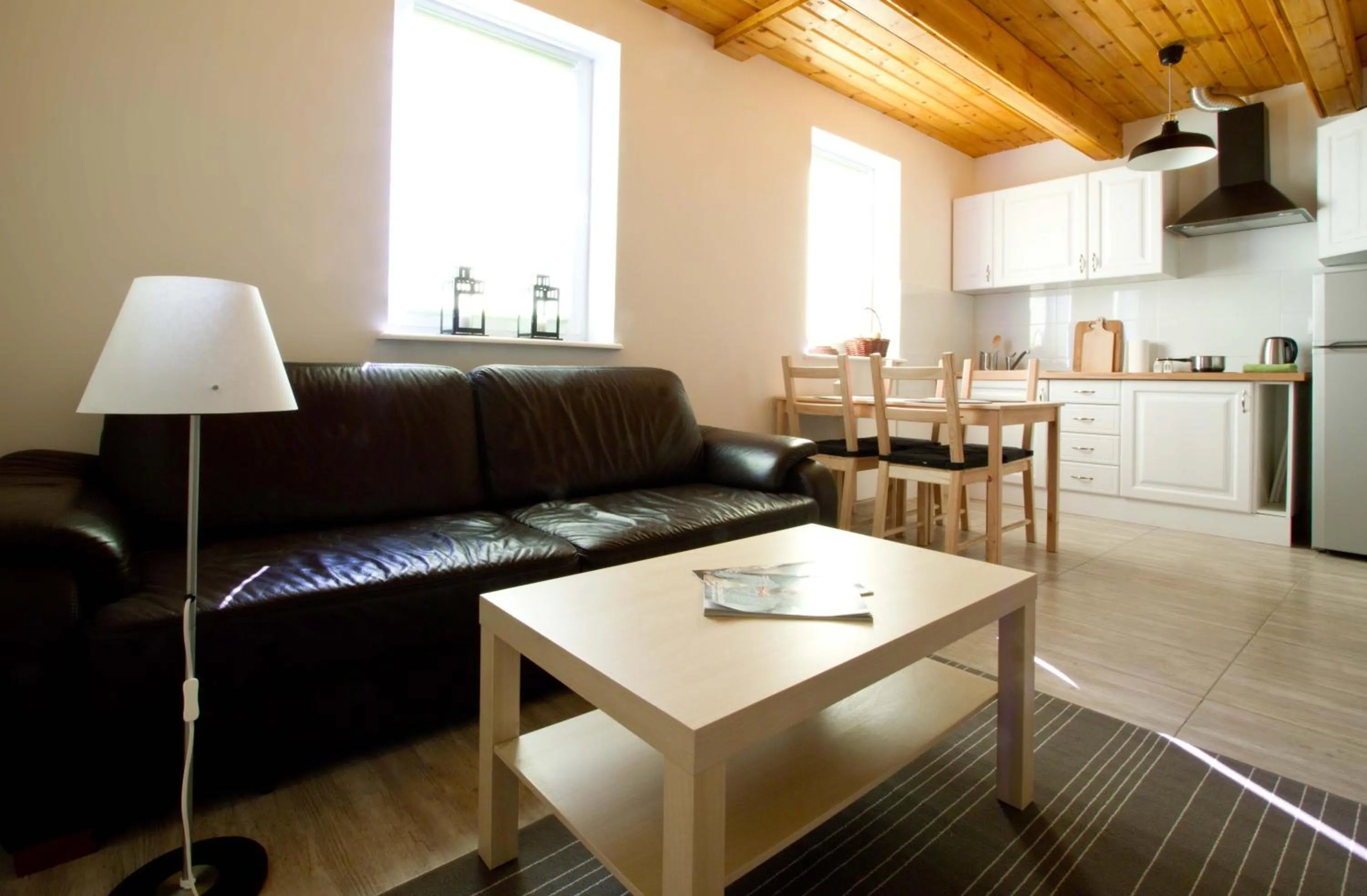 Photo of the whole room in Zorza