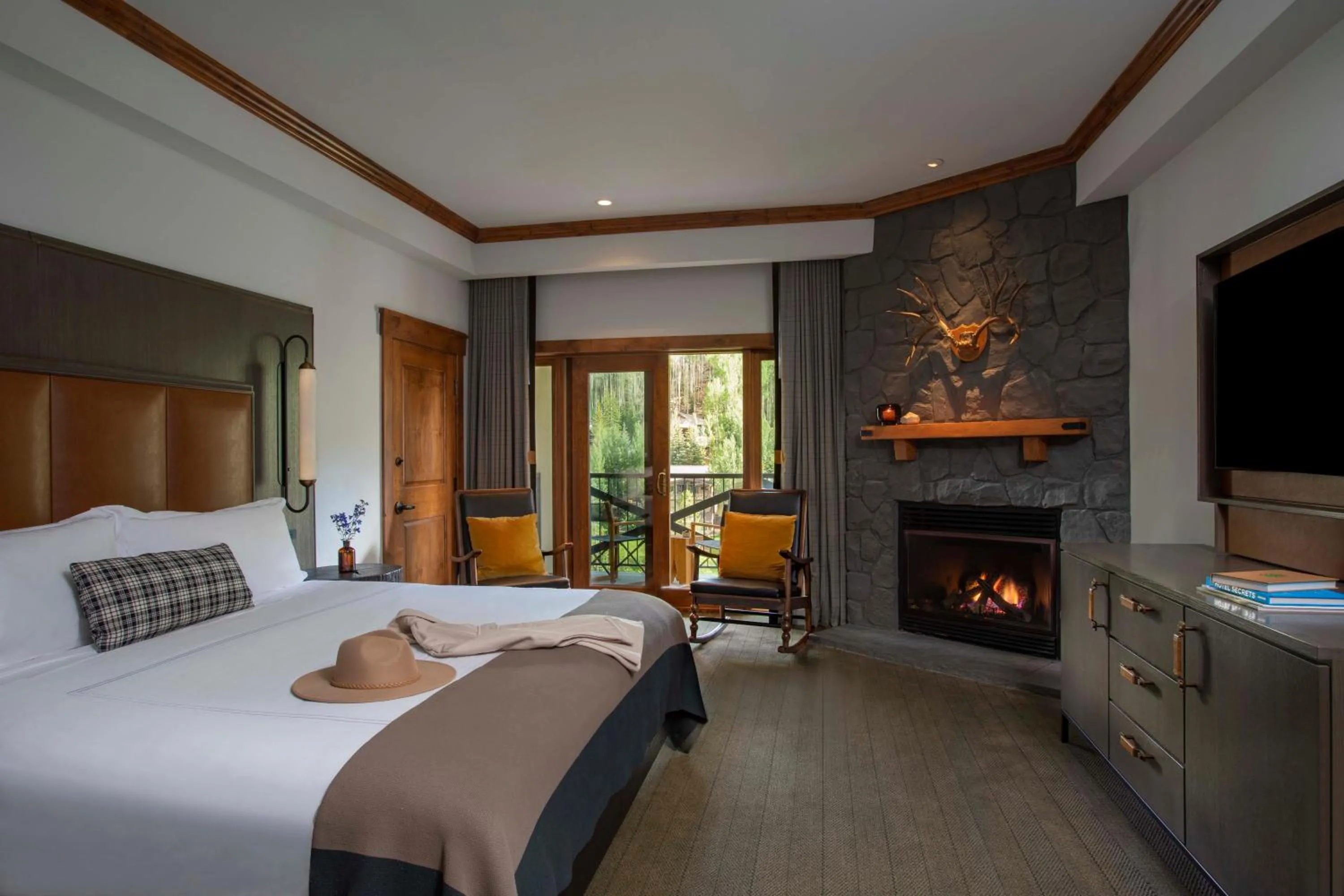 Bed in The Hythe, a Luxury Collection Resort, Vail