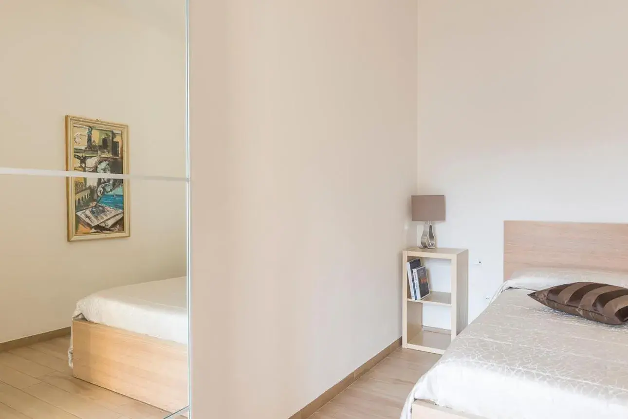 Double Room with Private Bathroom - single occupancy in Torre della Loggia - Dimora Storica - Ortona Double Room with Private Bathroom - single occupancy in Torre della Loggia - Dimora Storica - Ortona