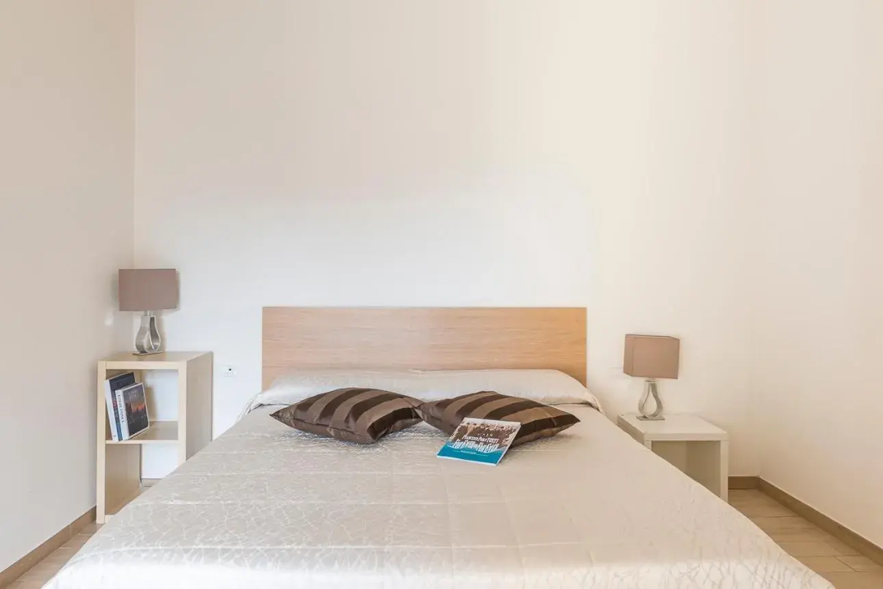 Double Room with Private Bathroom - single occupancy in Torre della Loggia - Dimora Storica - Ortona Double Room with Private Bathroom - single occupancy in Torre della Loggia - Dimora Storica - Ortona
